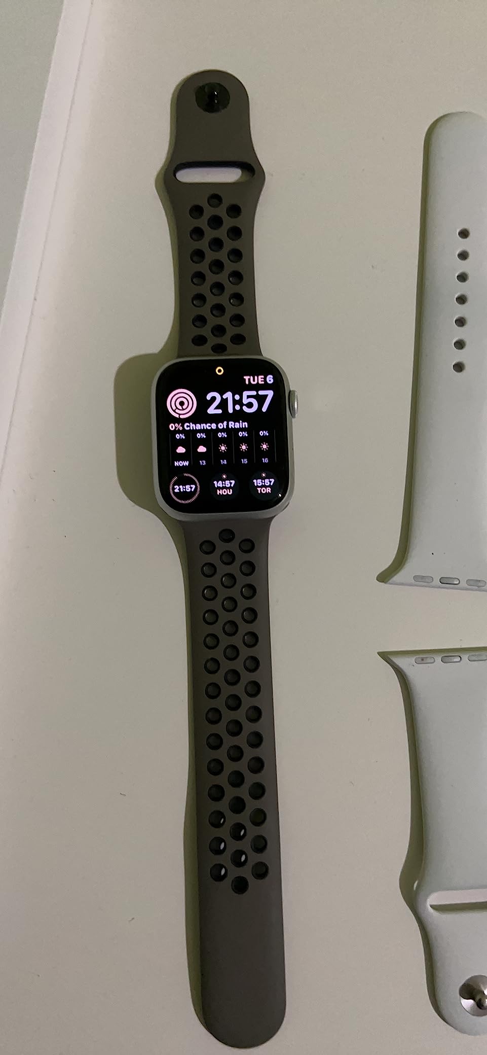 Apple Watch Series 8 45mm smartwatch GPS Cellular argento O2