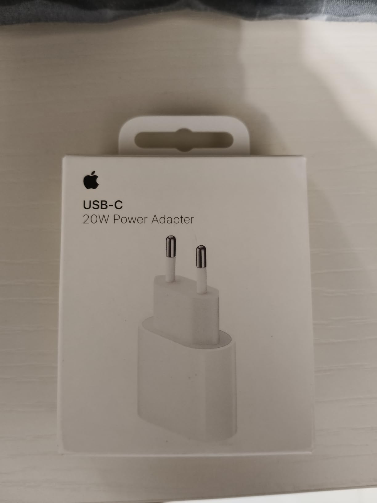Apple USB-C 20W caricabatterie solo alimentatore