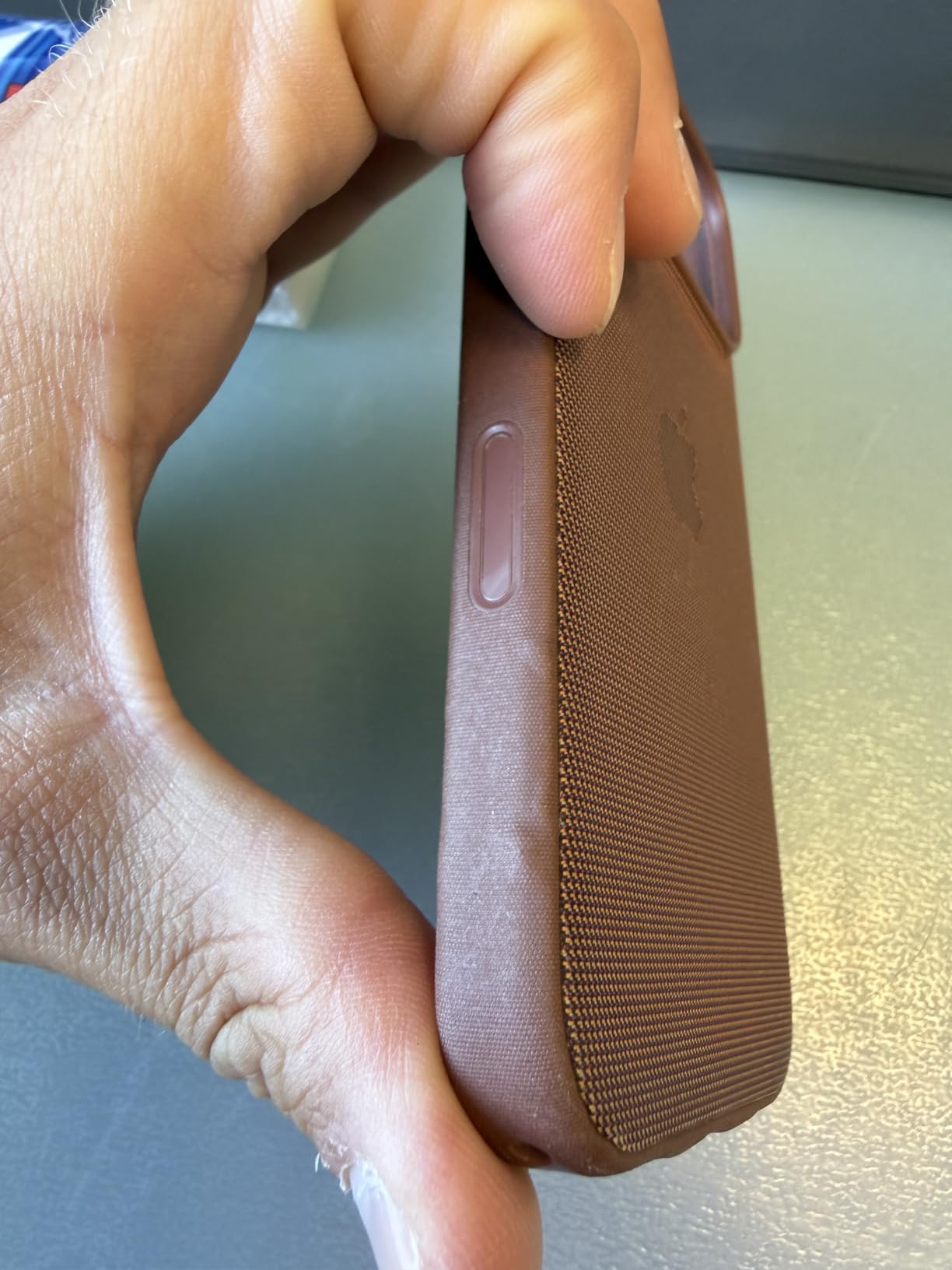 Apple TechWoven iPhone 17 Pro custodia MagSafe Terra di Siena
