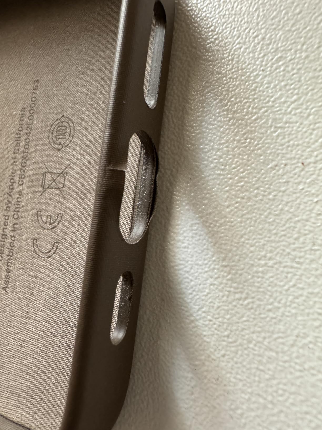 Apple Custodia FineWoven iPhone 15 Pro MagSafe Nero Microtwill