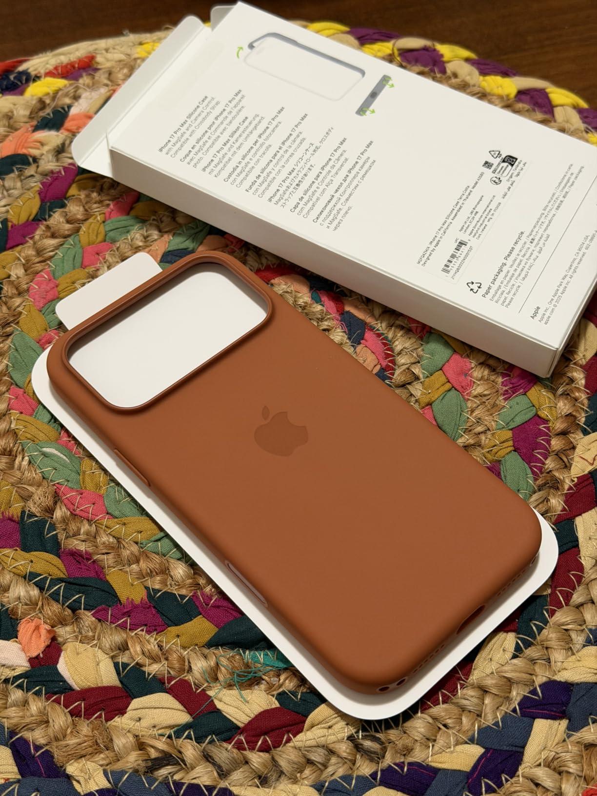 Apple Custodia Silicone iPhone 17 Pro Max Arancione MagSafe