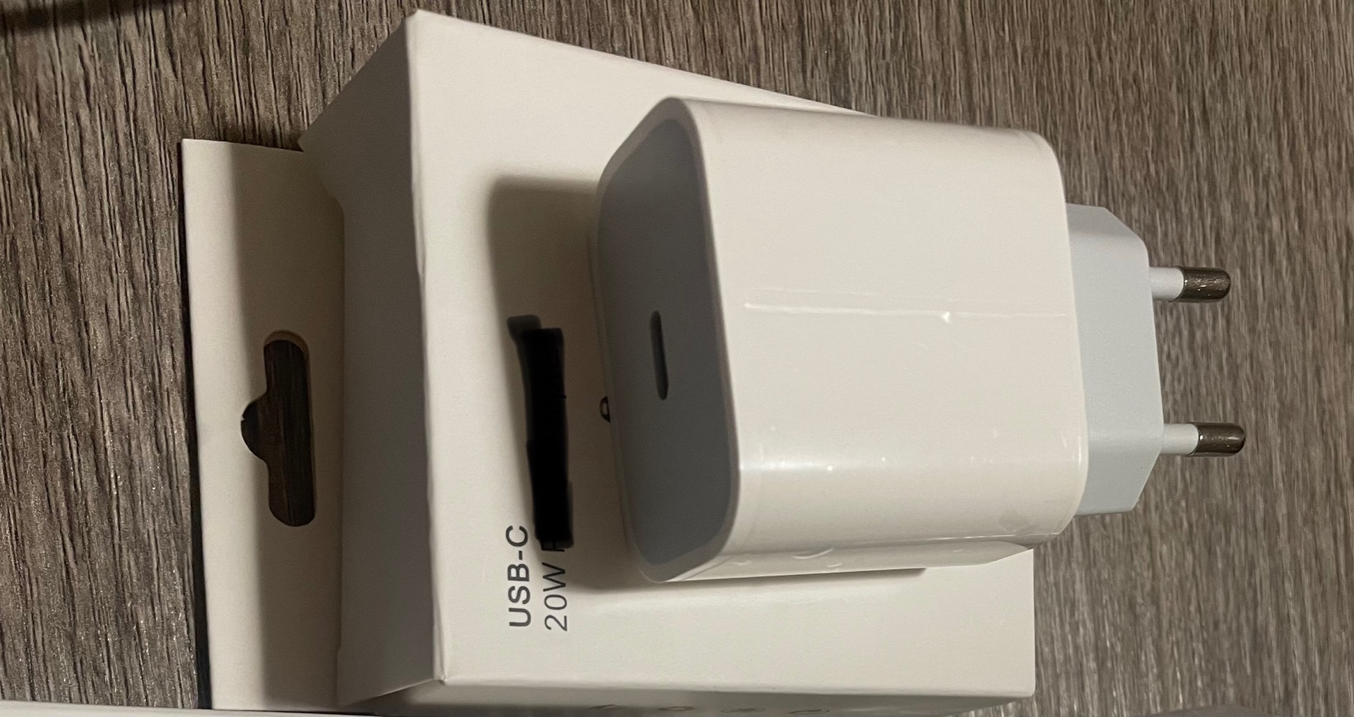 Apple MagSafe alimentatore wireless 15W 1m