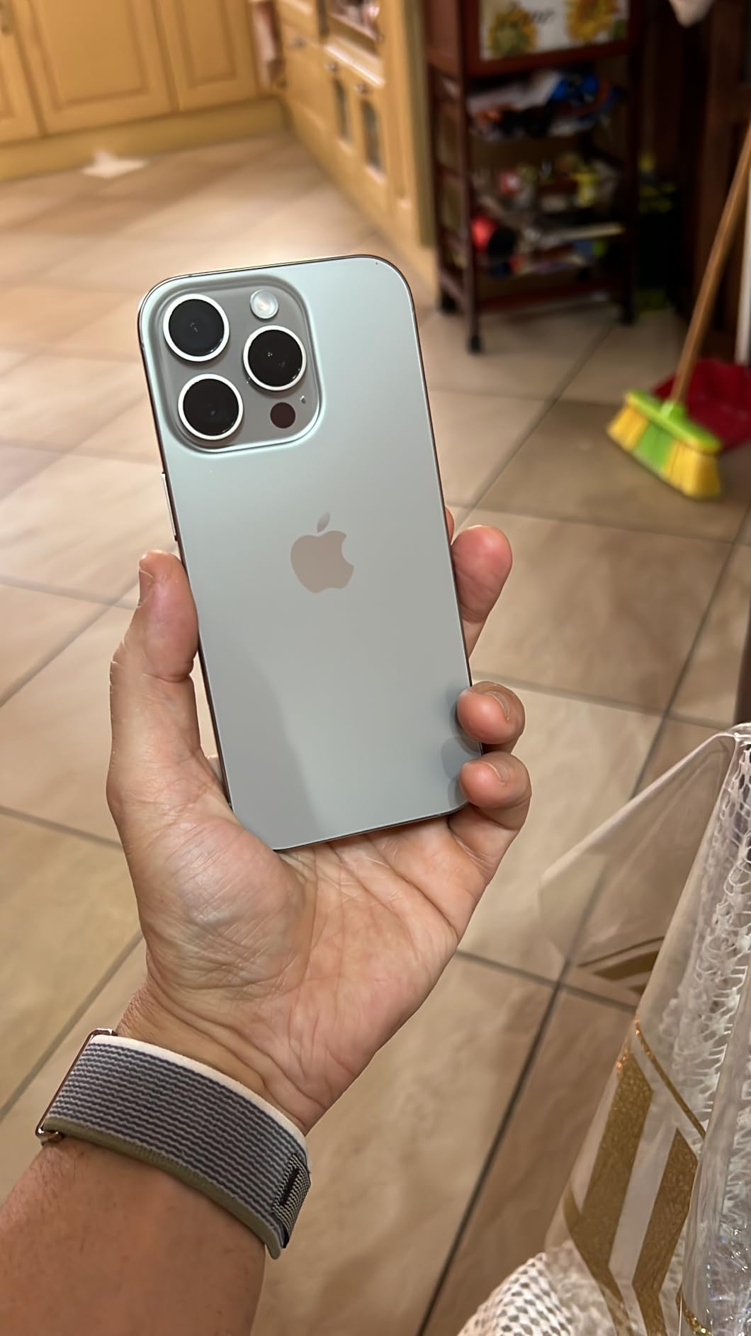 Apple iPhone 16 Pro smartphone 512 GB titanio bianco 5G