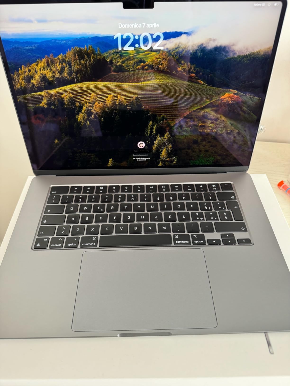 Apple MacBook Air 15,3" portatile M3 8GB 256GB mezzanotte