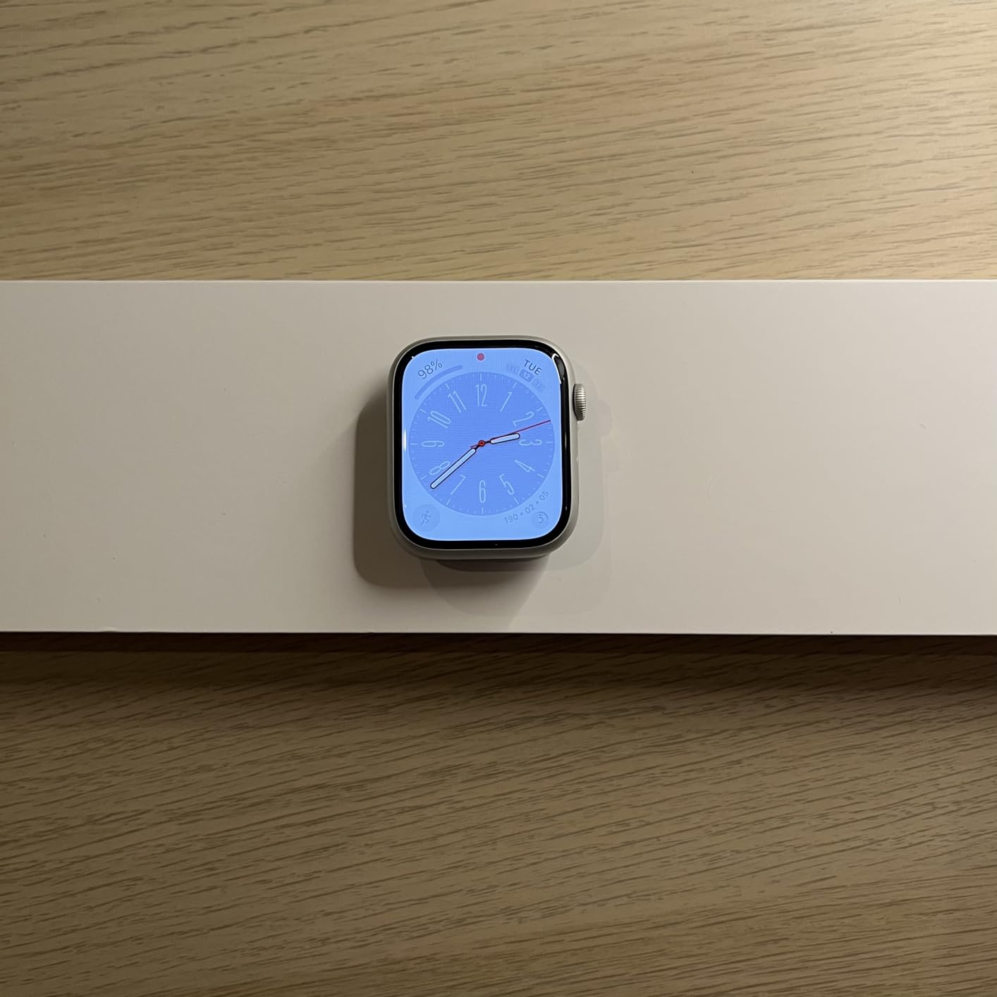 Apple Watch Series 8 GPS 45mm smartwatch argento cinturino bianco ossigeno