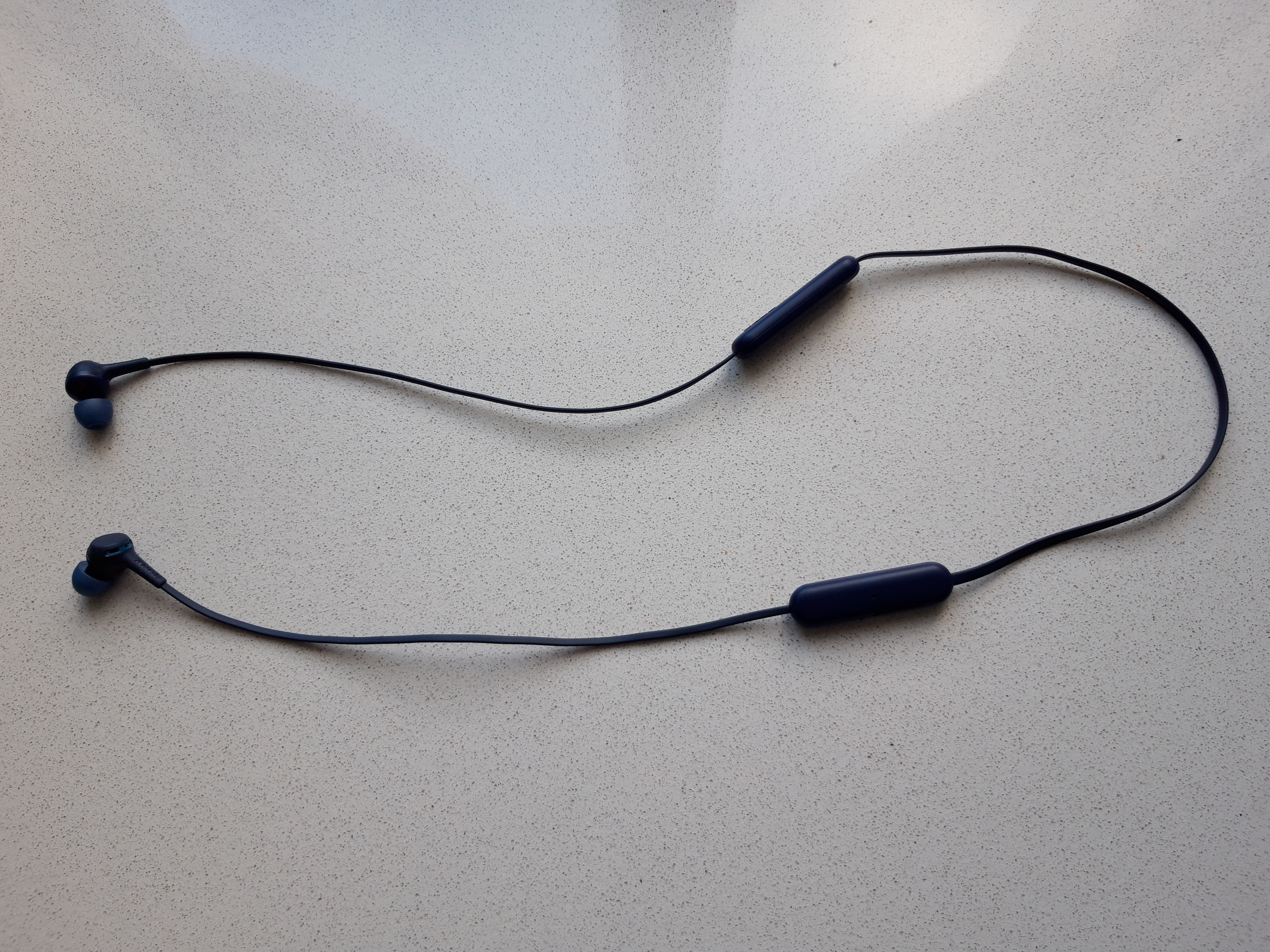 Beats Flex auricolari wireless nero 12 ore bluetooth
