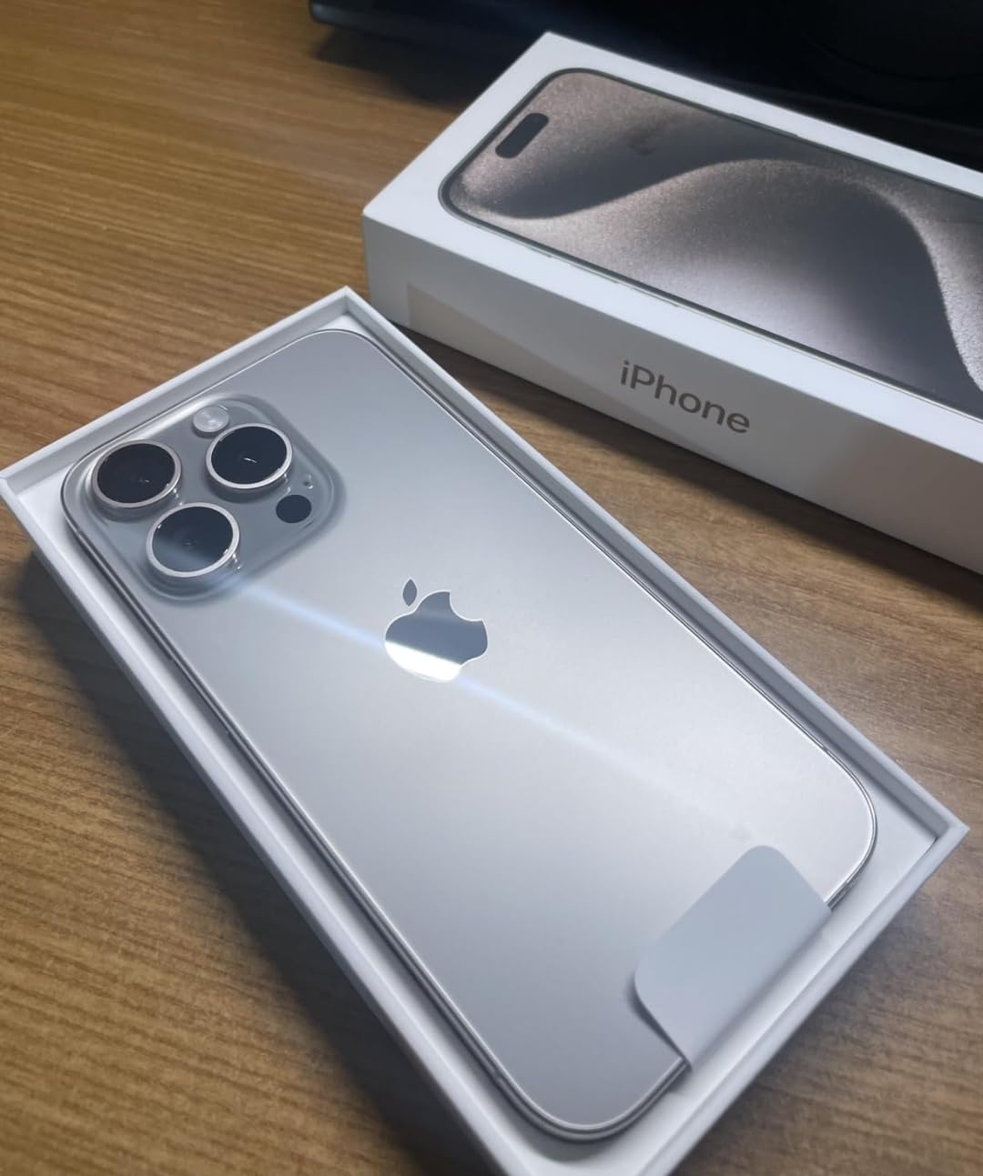 Apple iPhone 15 Pro 128 GB smartphone Titanio Bianco