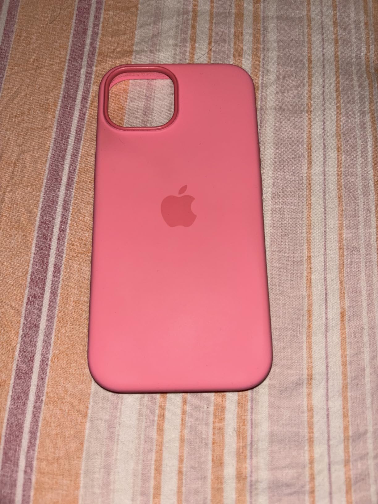 Apple iPhone 15 custodia MagSafe silicone rosa antigraffio