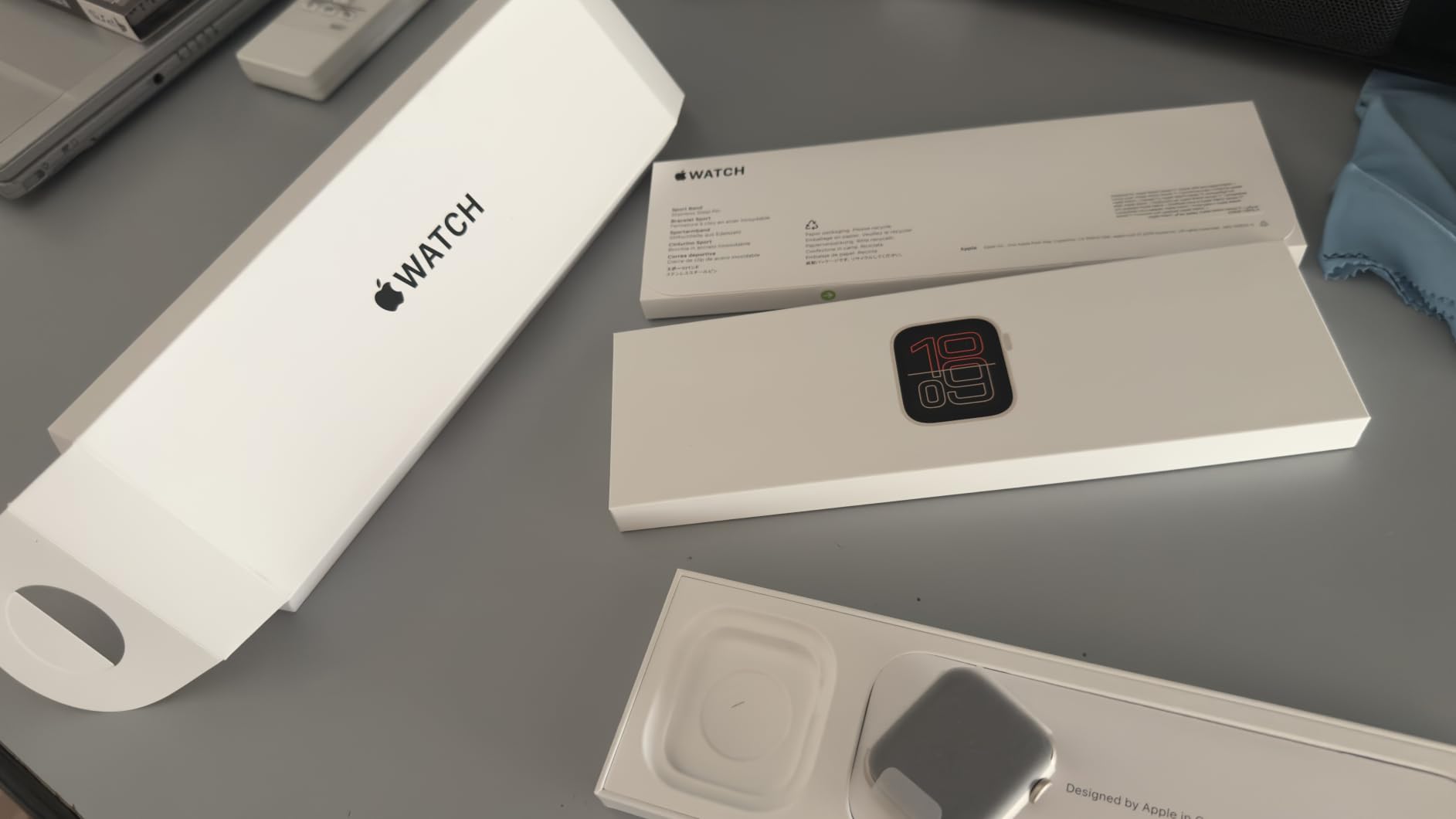 Apple Watch SE 3 44mm smartwatch GPS mezzanotte M/L