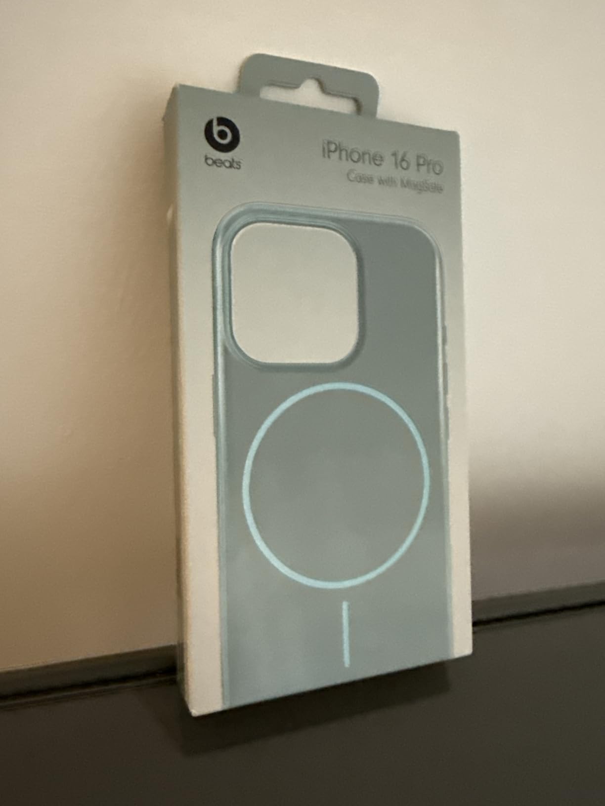 Beats custodia iPhone 16 cover MagSafe tramonto viola antigraffio