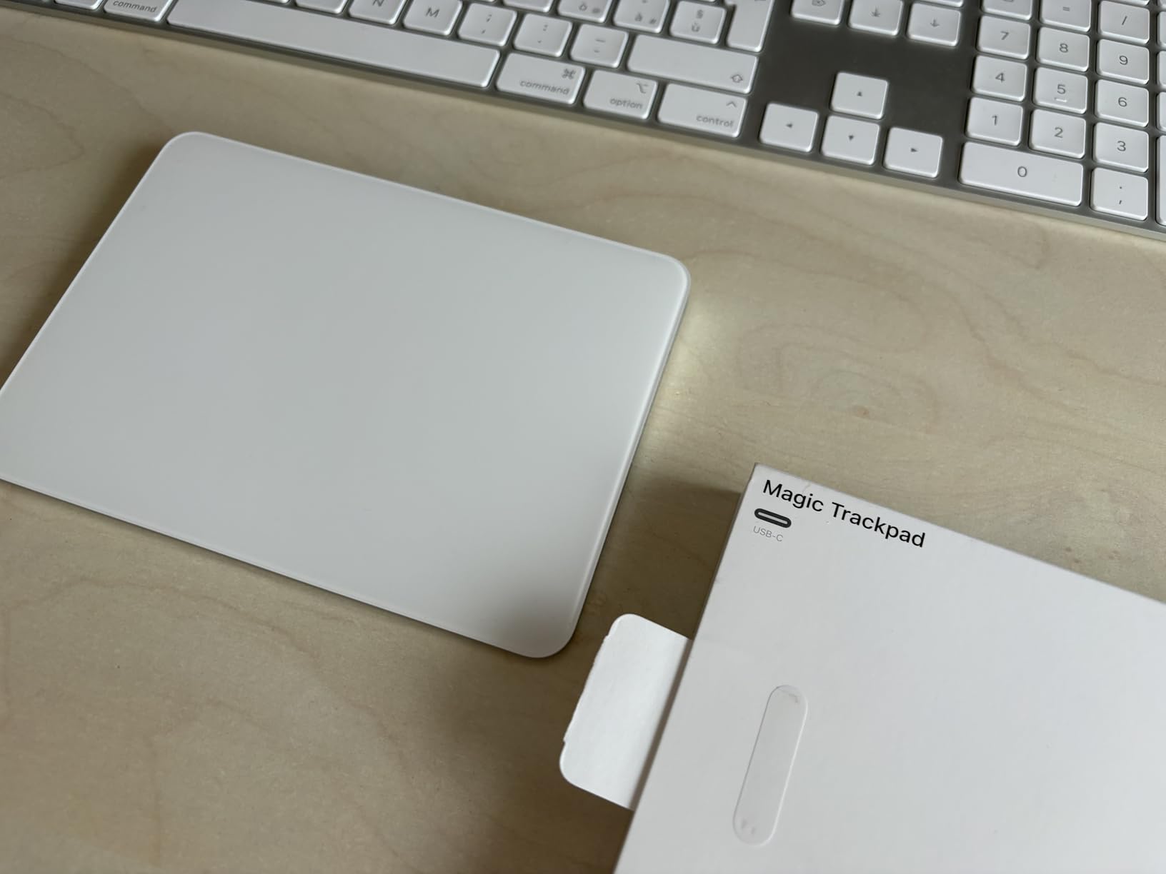 Apple Magic Trackpad Multi-Touch Superficie Bianca wireless