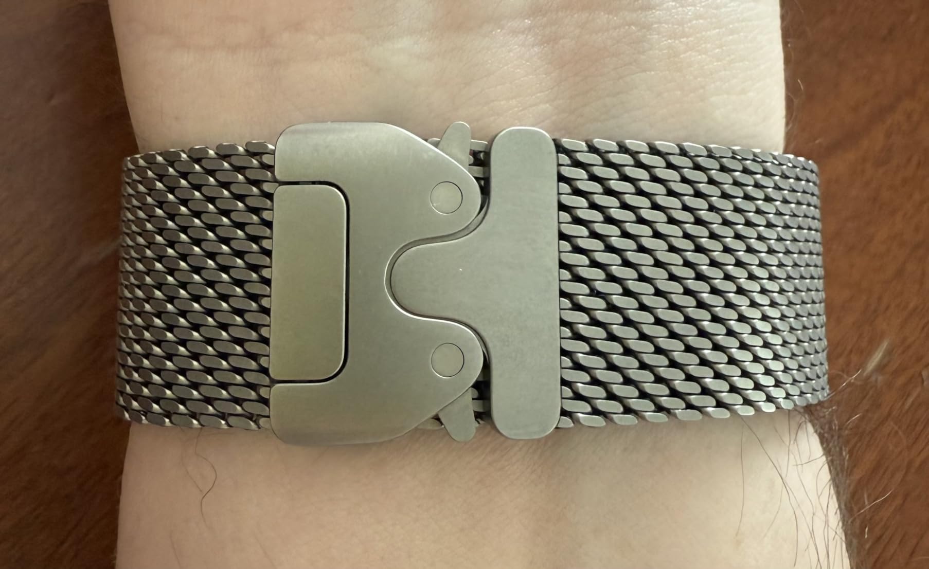 Apple Watch Loop Maglia Milanese 49mm Cinturino titanio Naturale Large