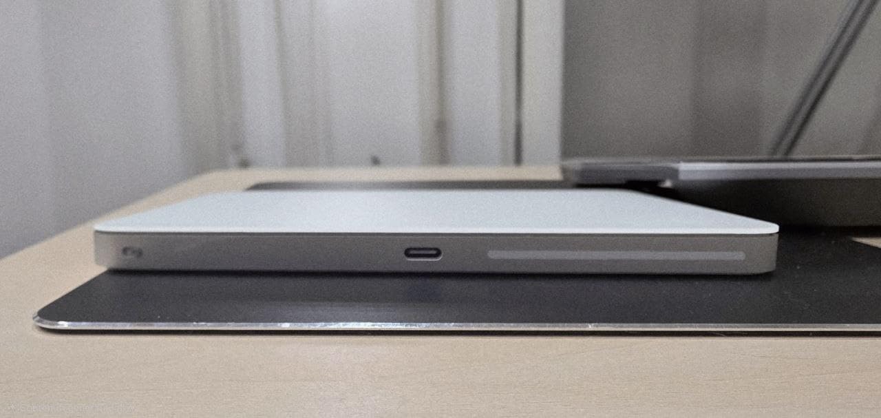 Apple Magic Trackpad Multi-Touch Superficie Bianca wireless