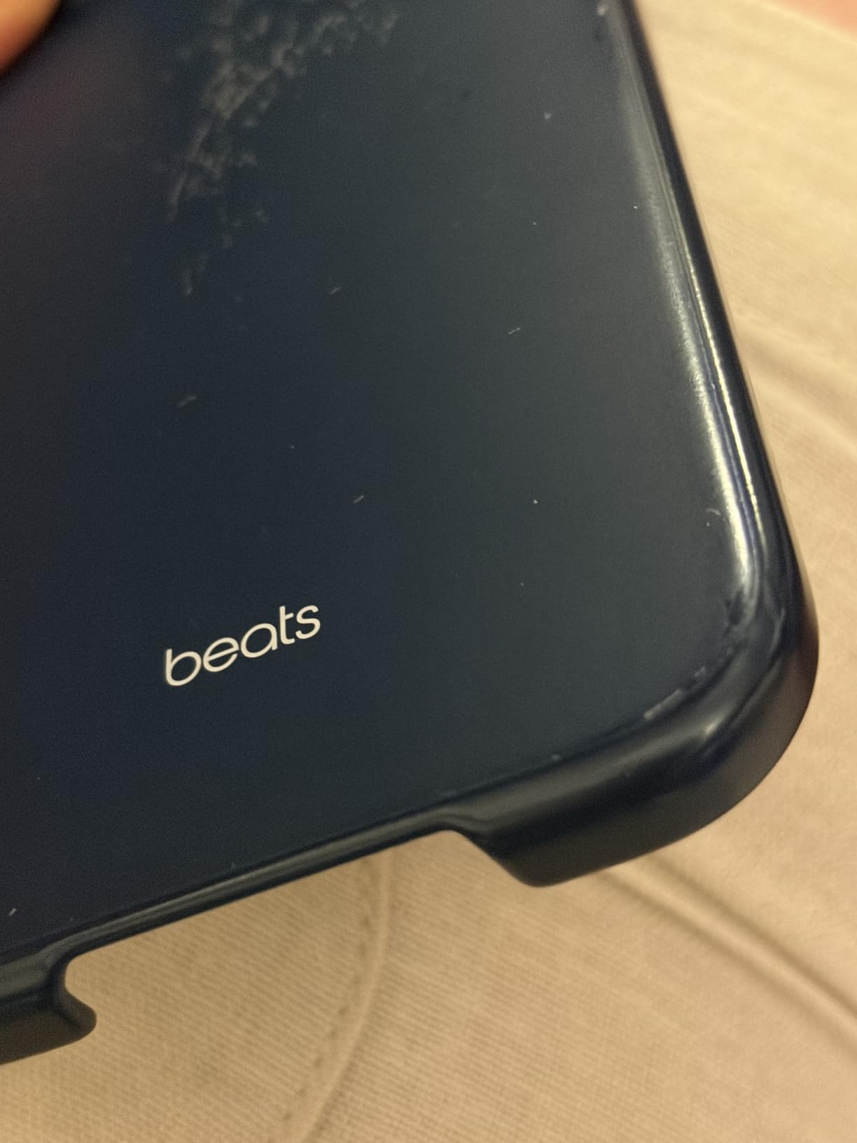 Beats iPhone 17 Pro custodia MagSafe controllo fotocamera grigio granito