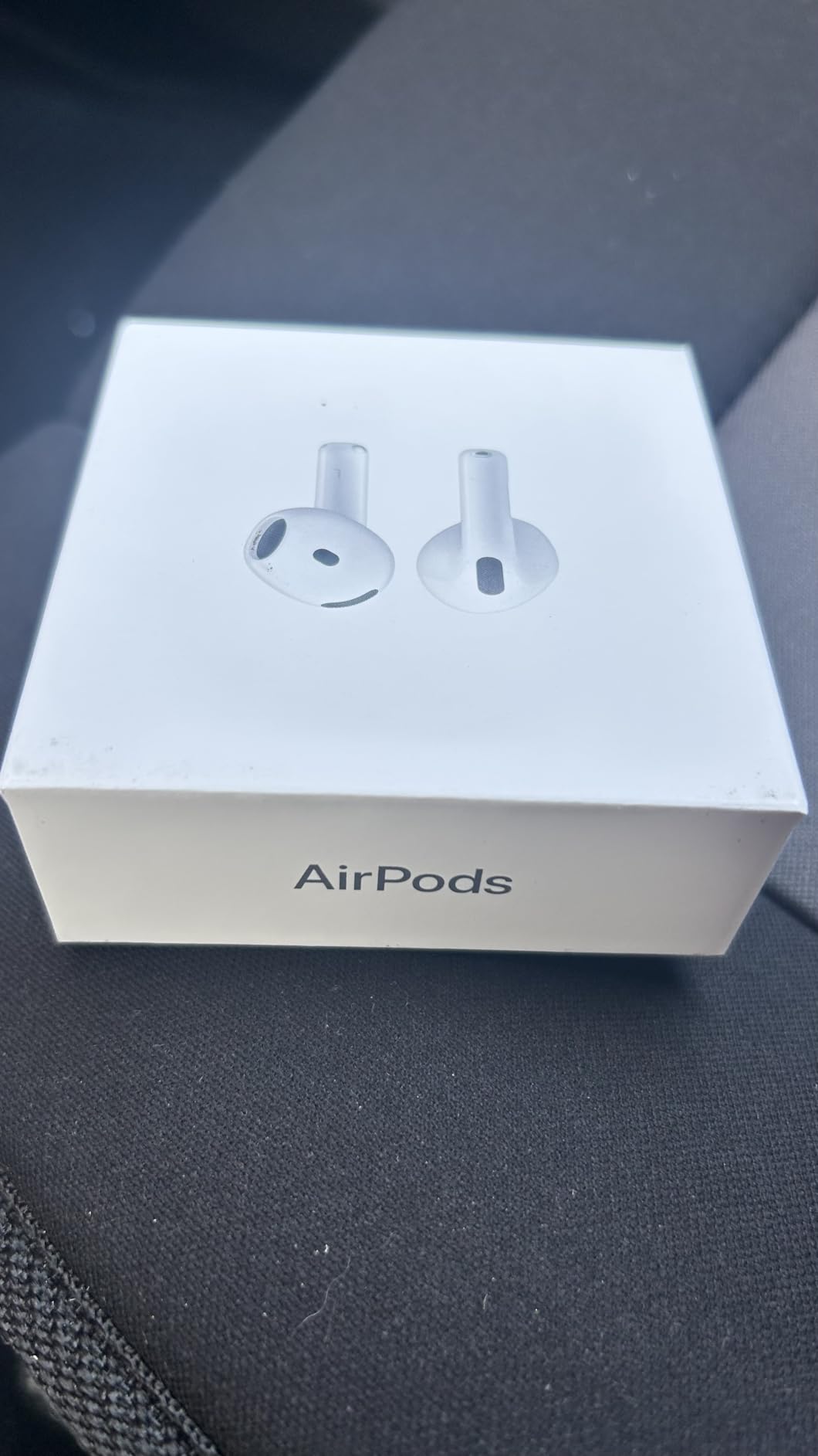 Apple AirPods 4 auricolari wireless senza cancellazione rumore USB-C