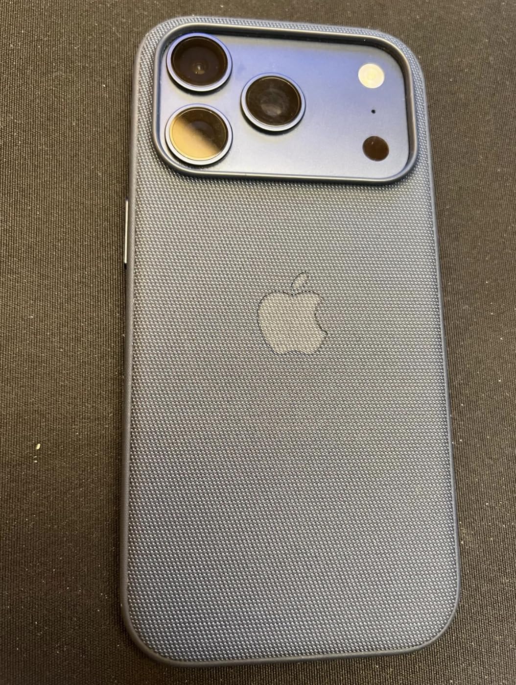 Apple TechWoven iPhone 17 Pro custodia MagSafe Terra di Siena