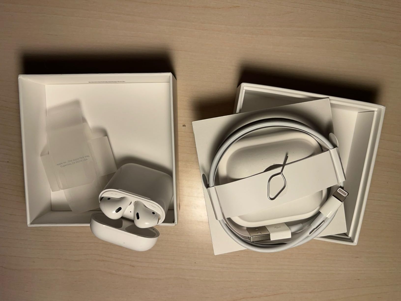 Apple AirPods 2ª generazione auricolari con custodia con cavo