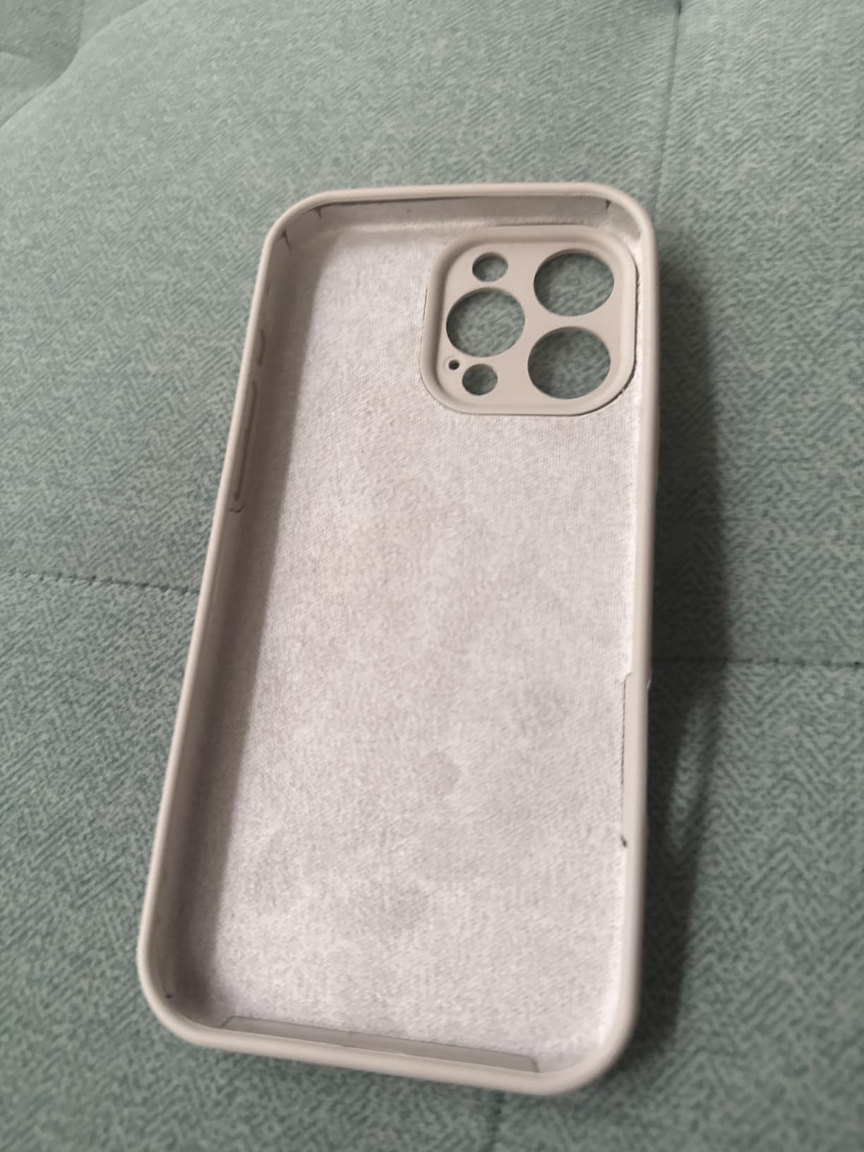 Beats custodia iPhone 16 cover MagSafe tramonto viola antigraffio