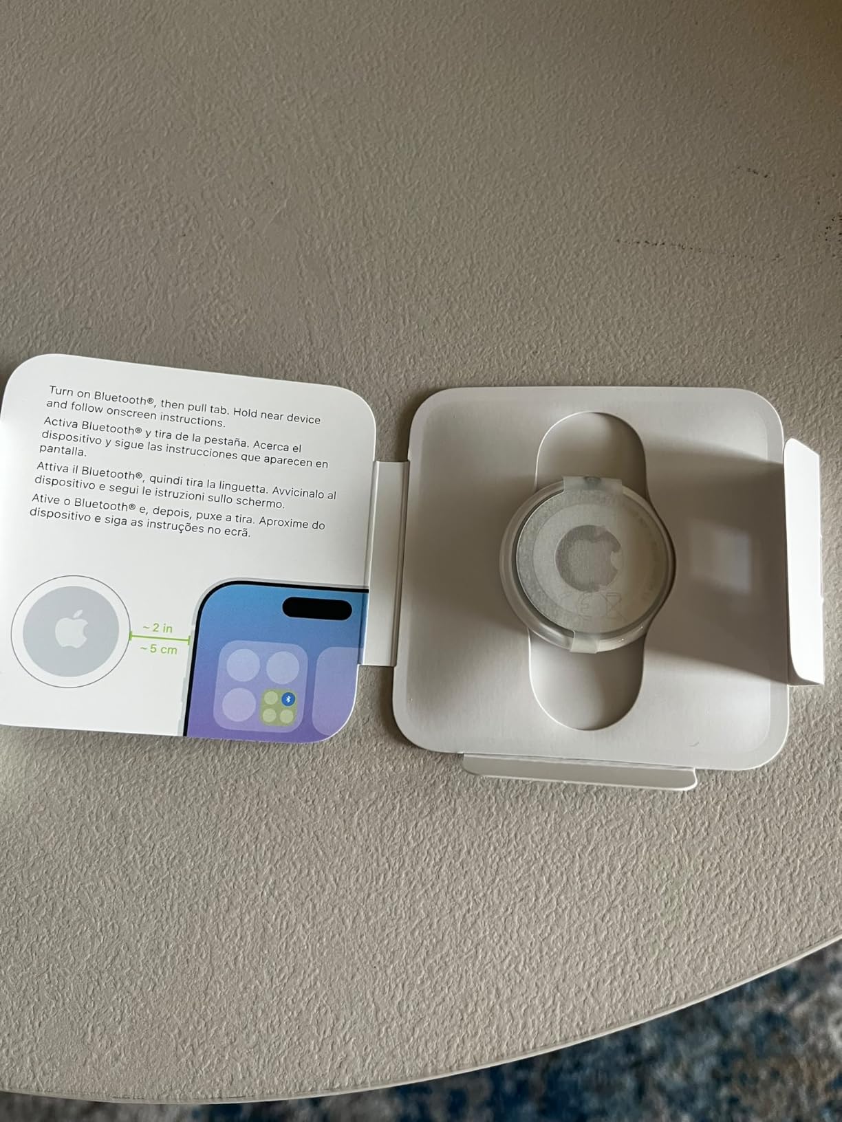 Apple AirTag 2ª Generazione localizzatore confezione da 4