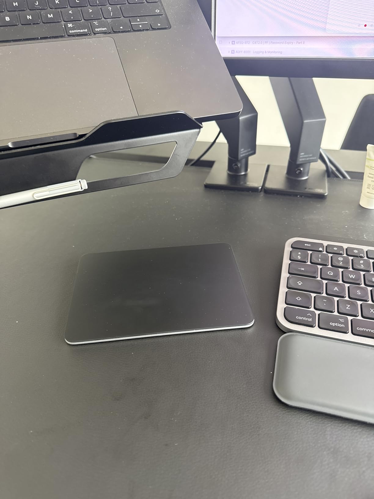 Apple Magic Trackpad Multi-Touch Superficie Bianca wireless