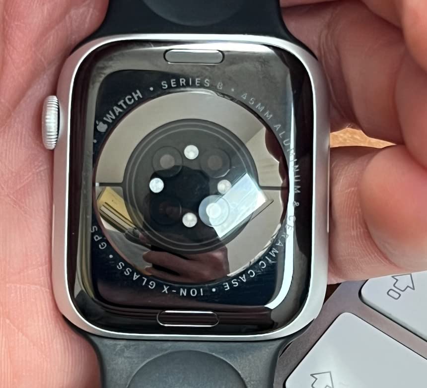 Apple Watch Series 8 GPS 45mm smartwatch argento cinturino bianco ossigeno