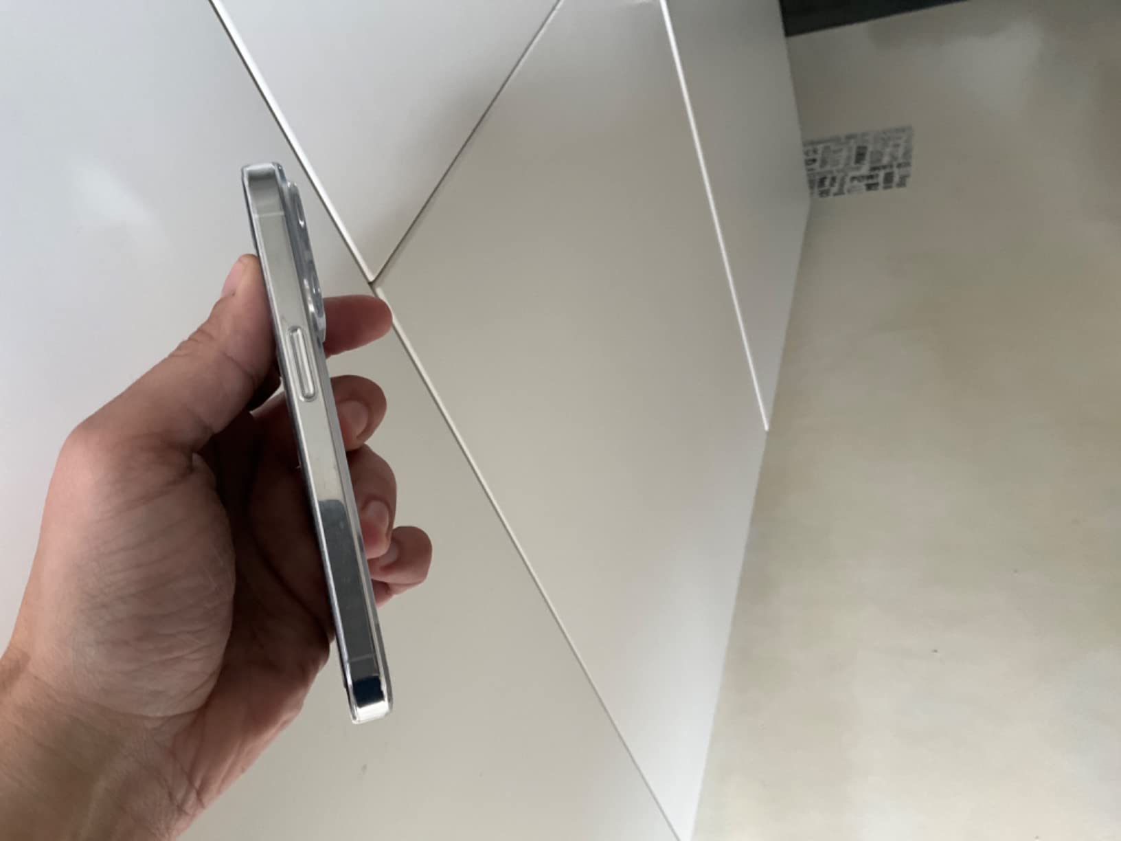 Apple iPhone 14 Pro custodia trasparente MagSafe