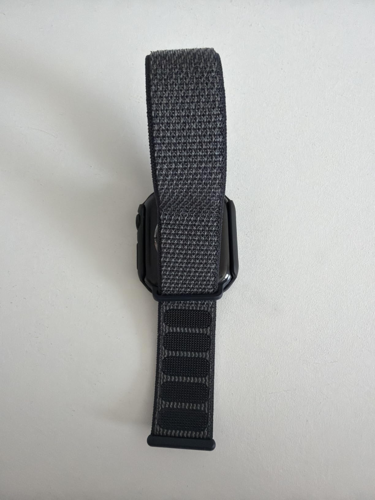 Apple Sport Loop 42 mm cinturino Pride Edition nylon