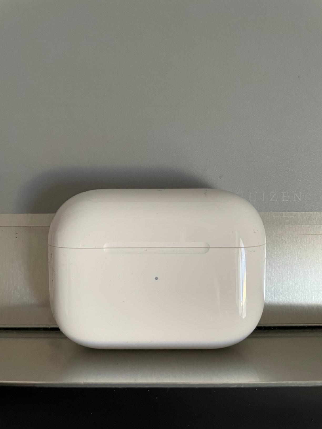 Apple AirPods Pro auricolari wireless bianchi cancellazione rumore