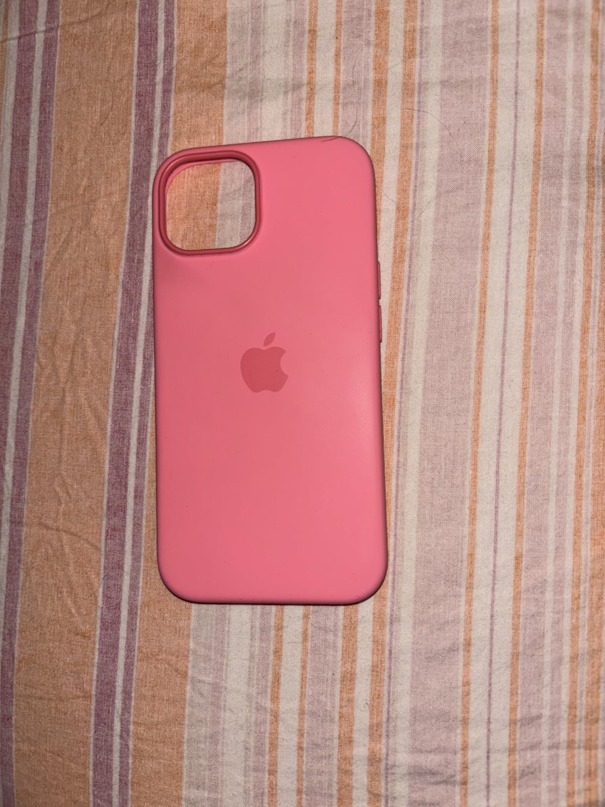 Apple iPhone 15 custodia MagSafe silicone rosa antigraffio