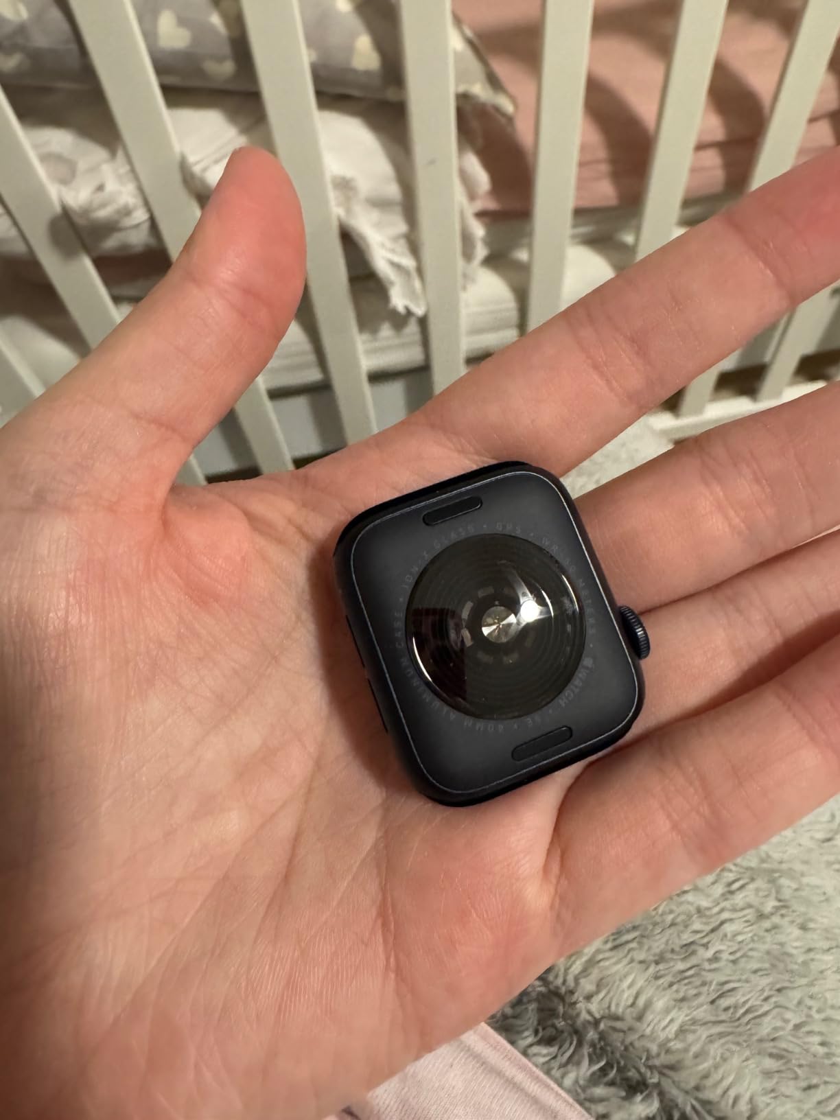 Apple Watch SE 2ª gen GPS 40mm smartwatch mezzanotte M/L