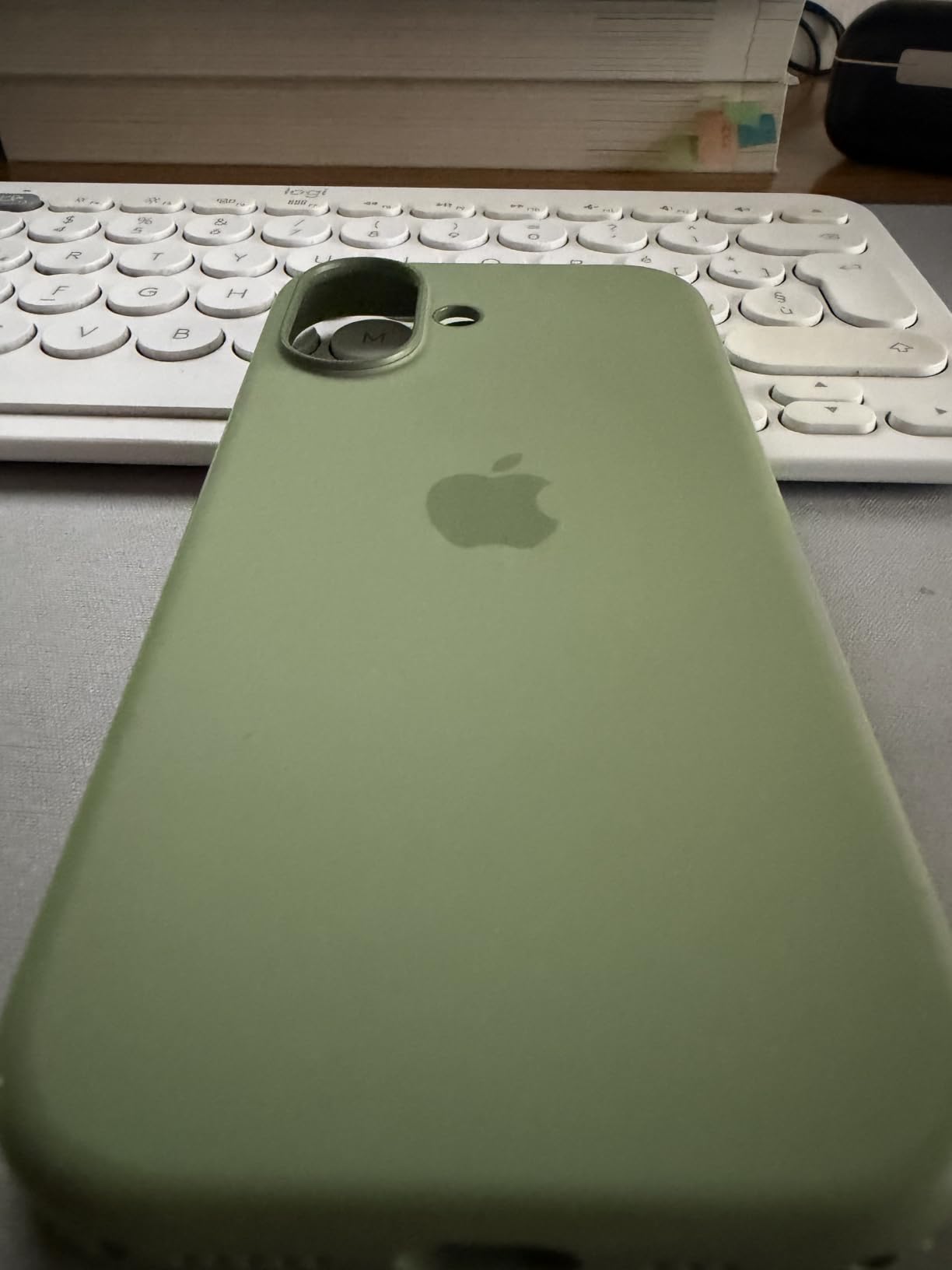 Apple Custodia MagSafe silicone per iPhone 17 Giallo neon