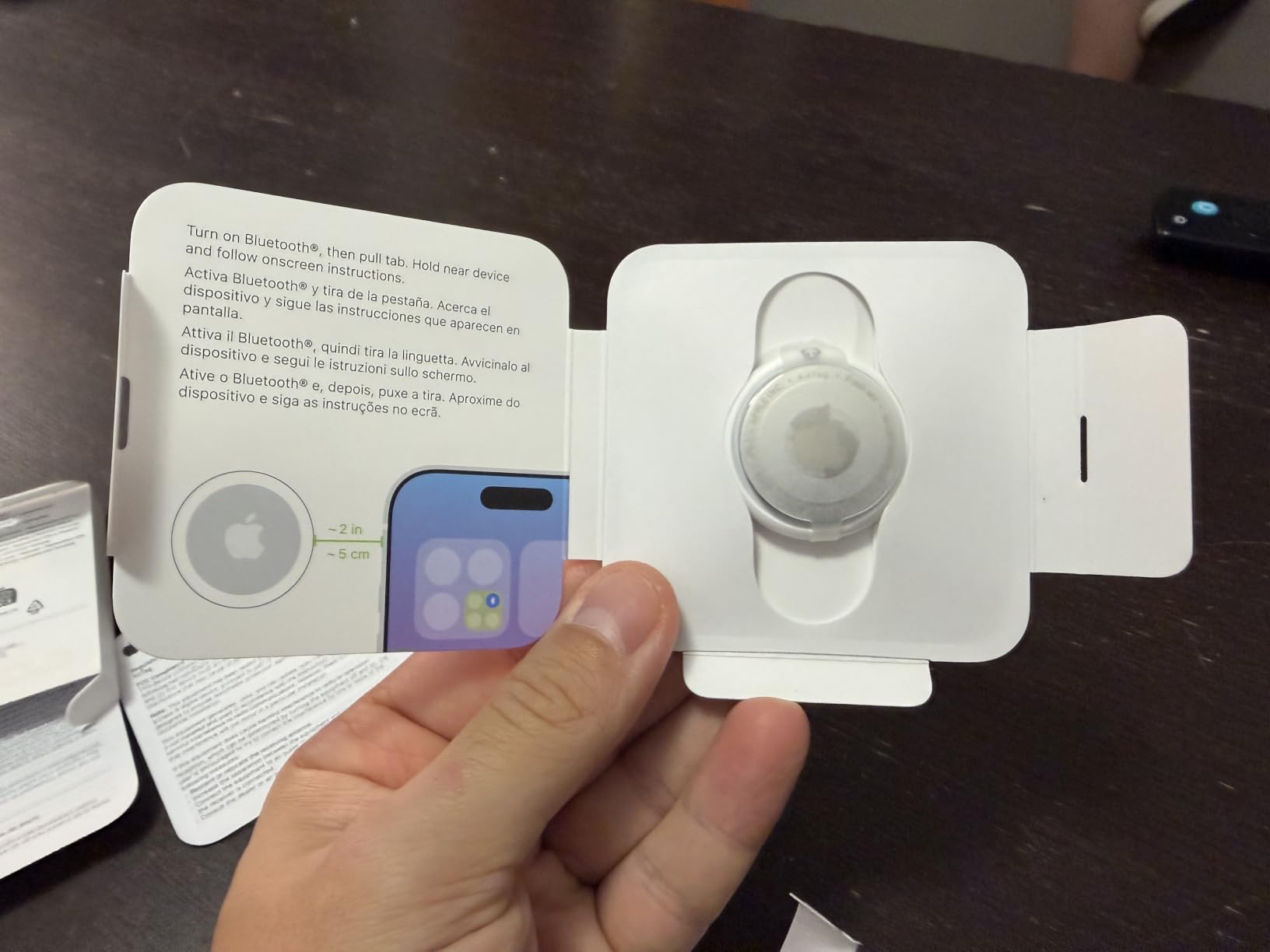 Apple AirTag 2ª Generazione localizzatore confezione da 4