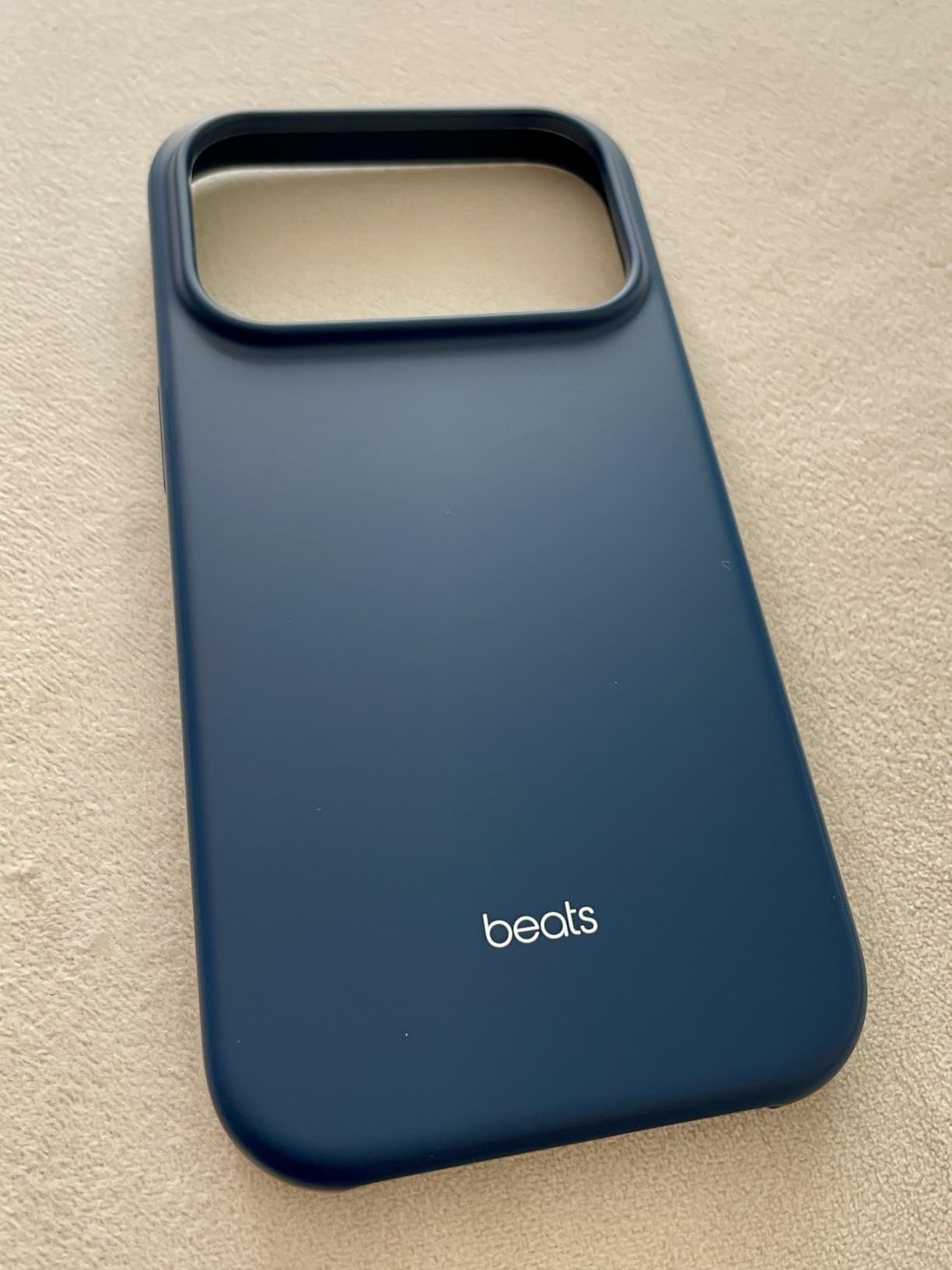 Beats iPhone 17 Pro custodia MagSafe controllo fotocamera grigio granito