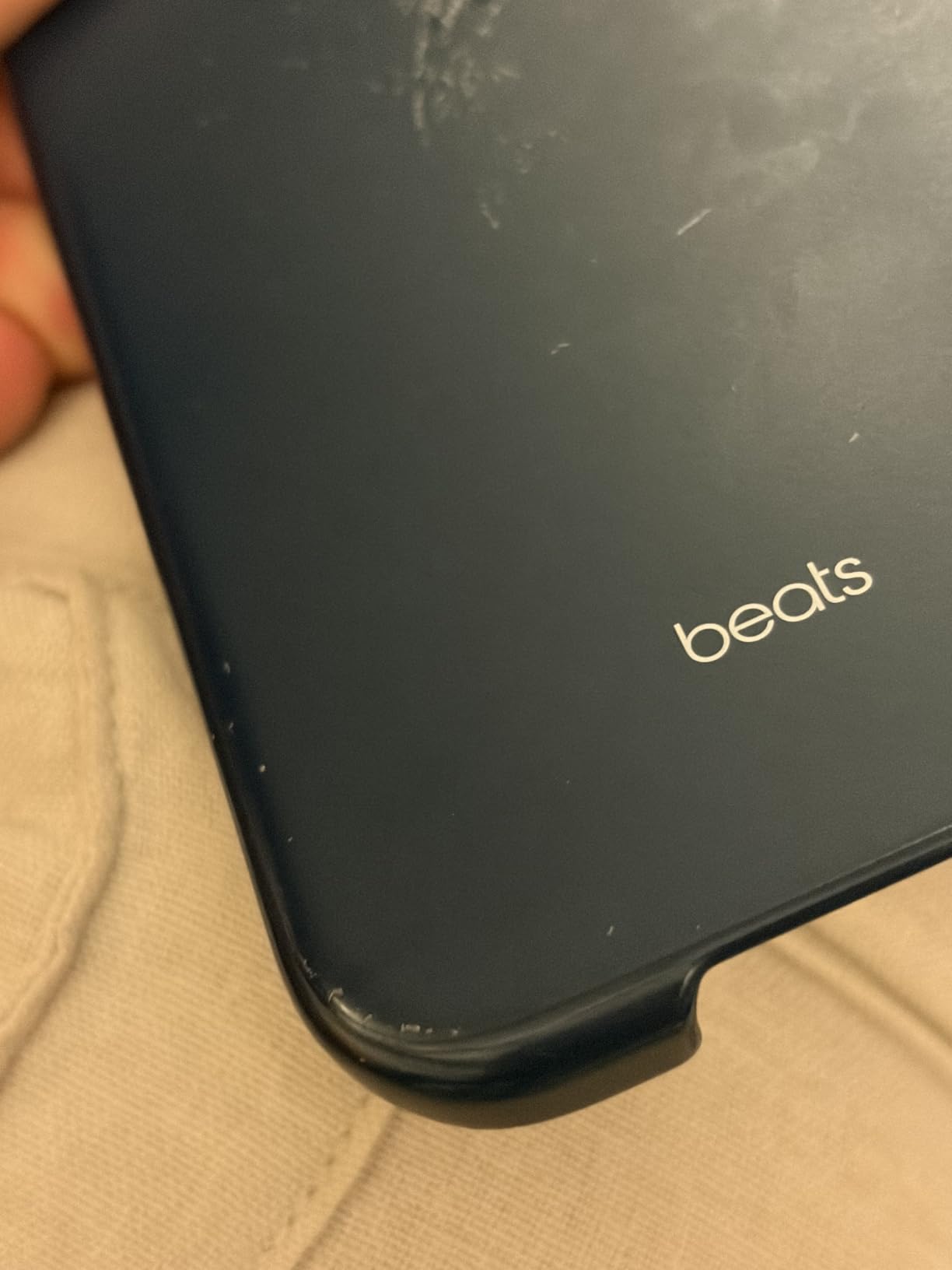 Beats iPhone 17 Pro custodia MagSafe controllo fotocamera grigio granito