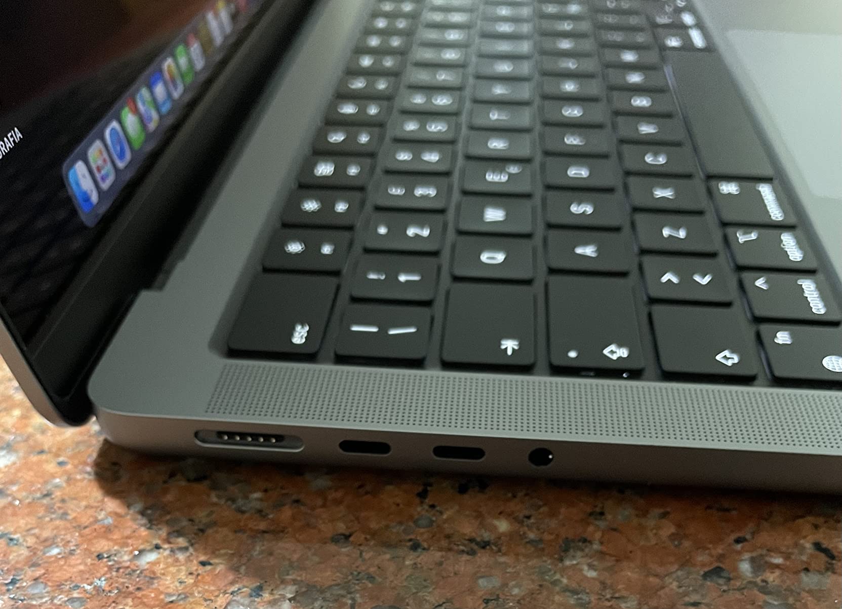 Apple MacBook Pro M1 Pro 14" 16GB 1TB portatile grigio ECG