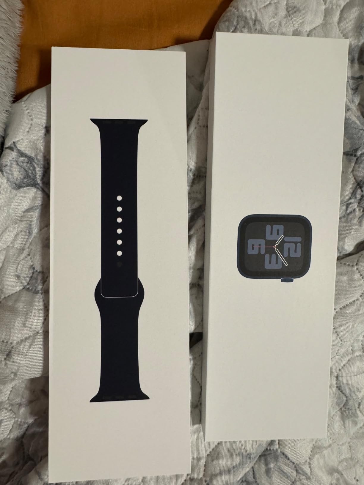 Apple Watch SE 2ª gen GPS 40mm smartwatch mezzanotte M/L