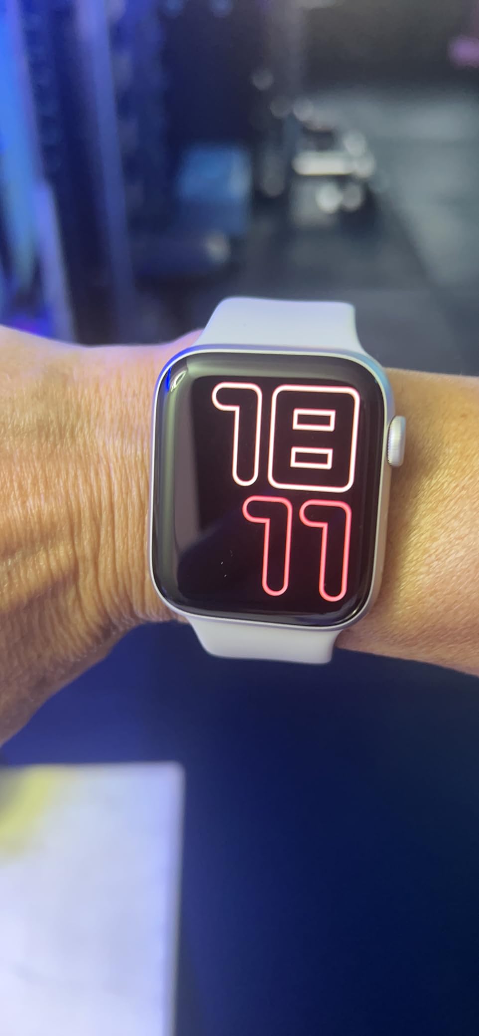 Apple Watch SE 2ª gen GPS 44mm smartwatch galassia Fitness+