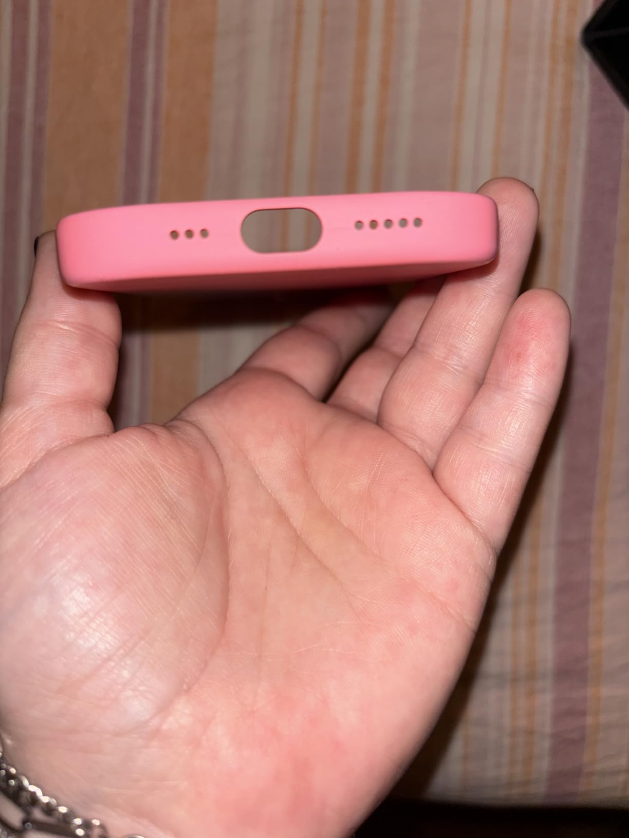 Apple iPhone 15 custodia MagSafe silicone rosa antigraffio