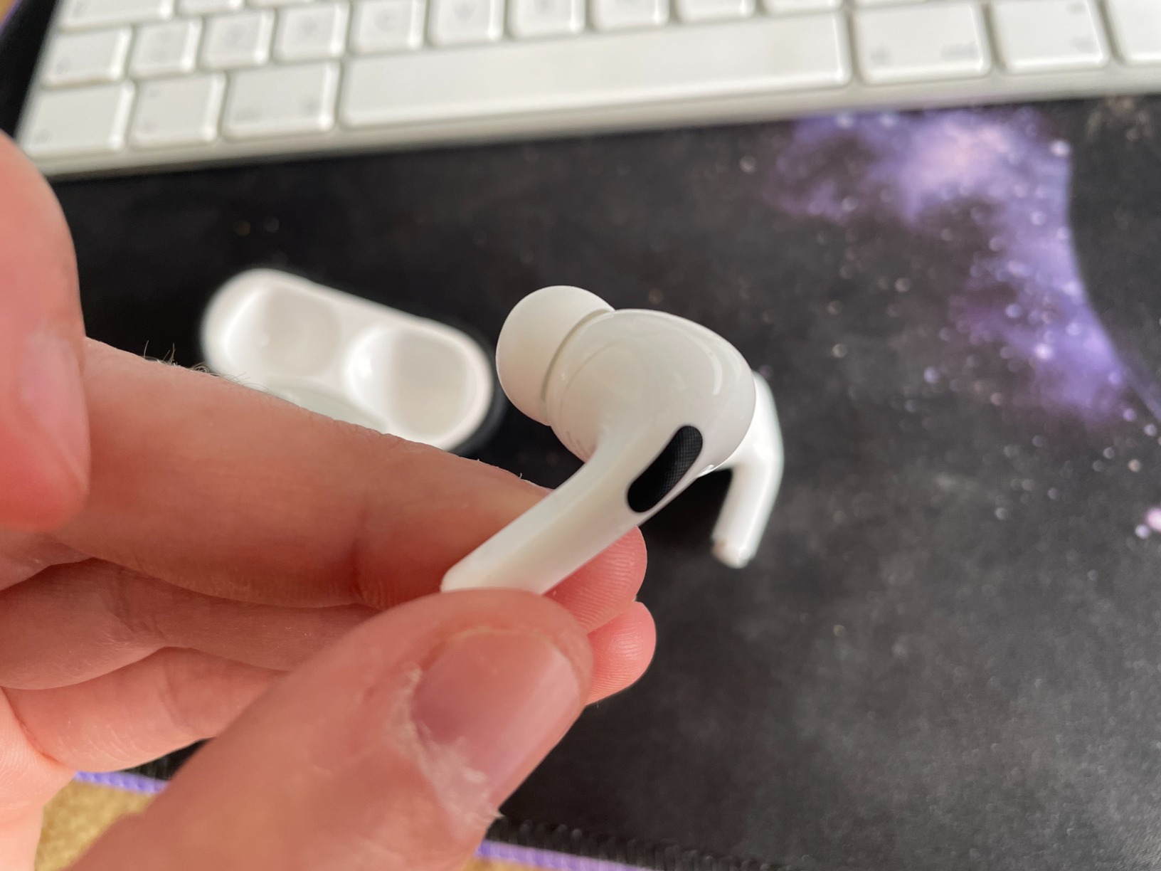 Apple AirPods Pro auricolari wireless bianchi cancellazione rumore