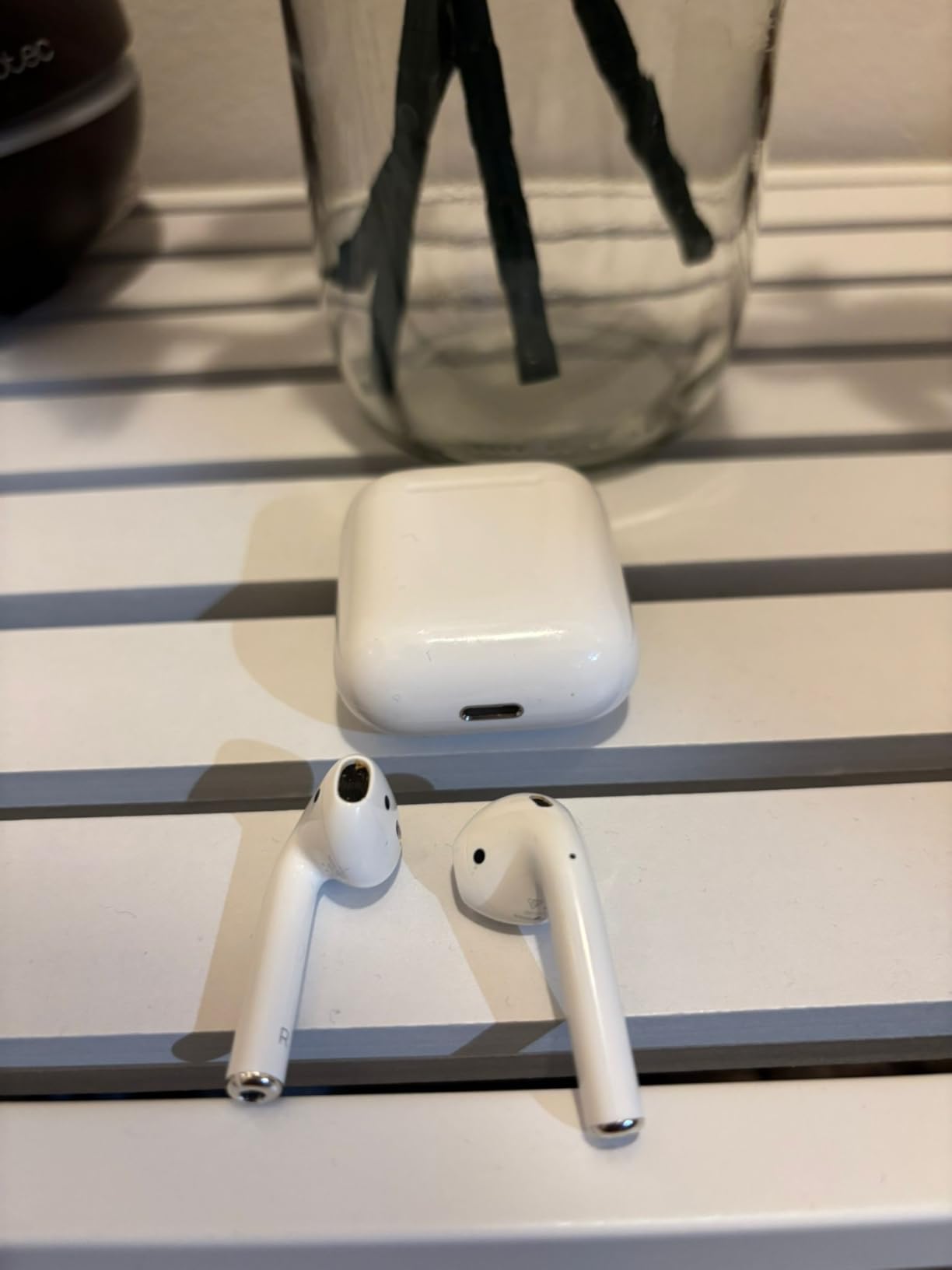 Apple AirPods 2ª generazione auricolari con custodia con cavo