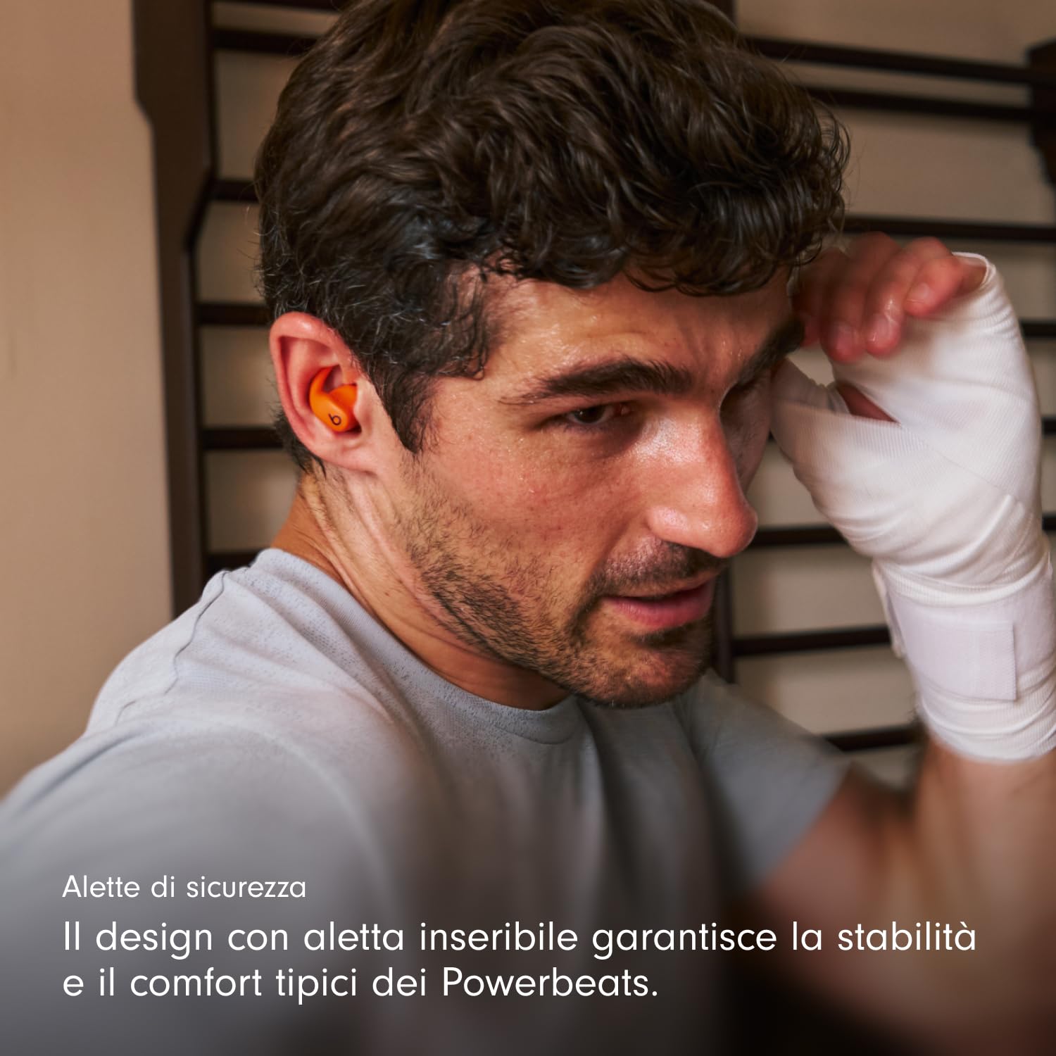 Beats Powerbeats Fit auricolari wireless spark orange IPX4 ANC