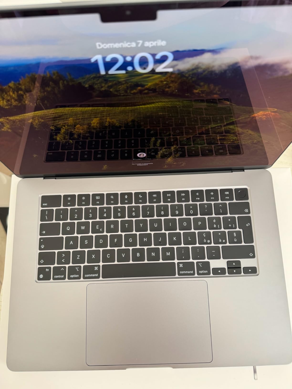 Apple MacBook Air 15,3" portatile M3 8GB 256GB mezzanotte