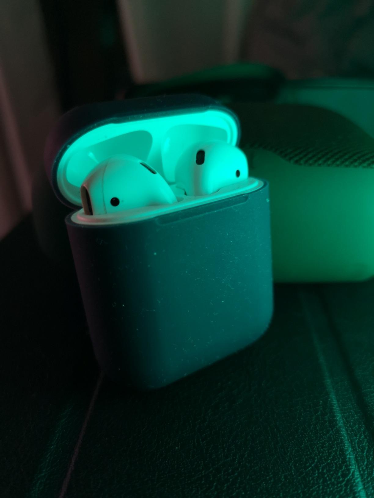 Apple AirPods 2ª generazione auricolari con custodia con cavo