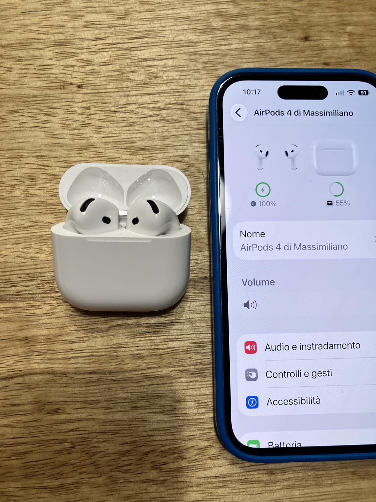 Apple AirPods 4 auricolari wireless senza cancellazione rumore USB-C