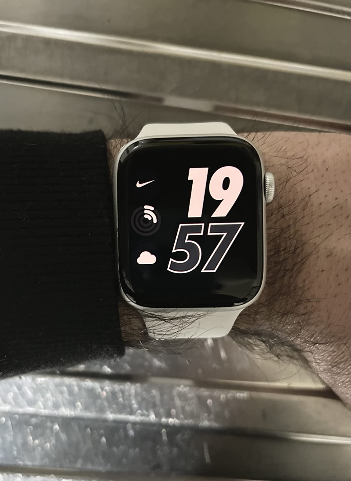 Apple Watch SE 2ª gen GPS 44mm smartwatch mezzanotte