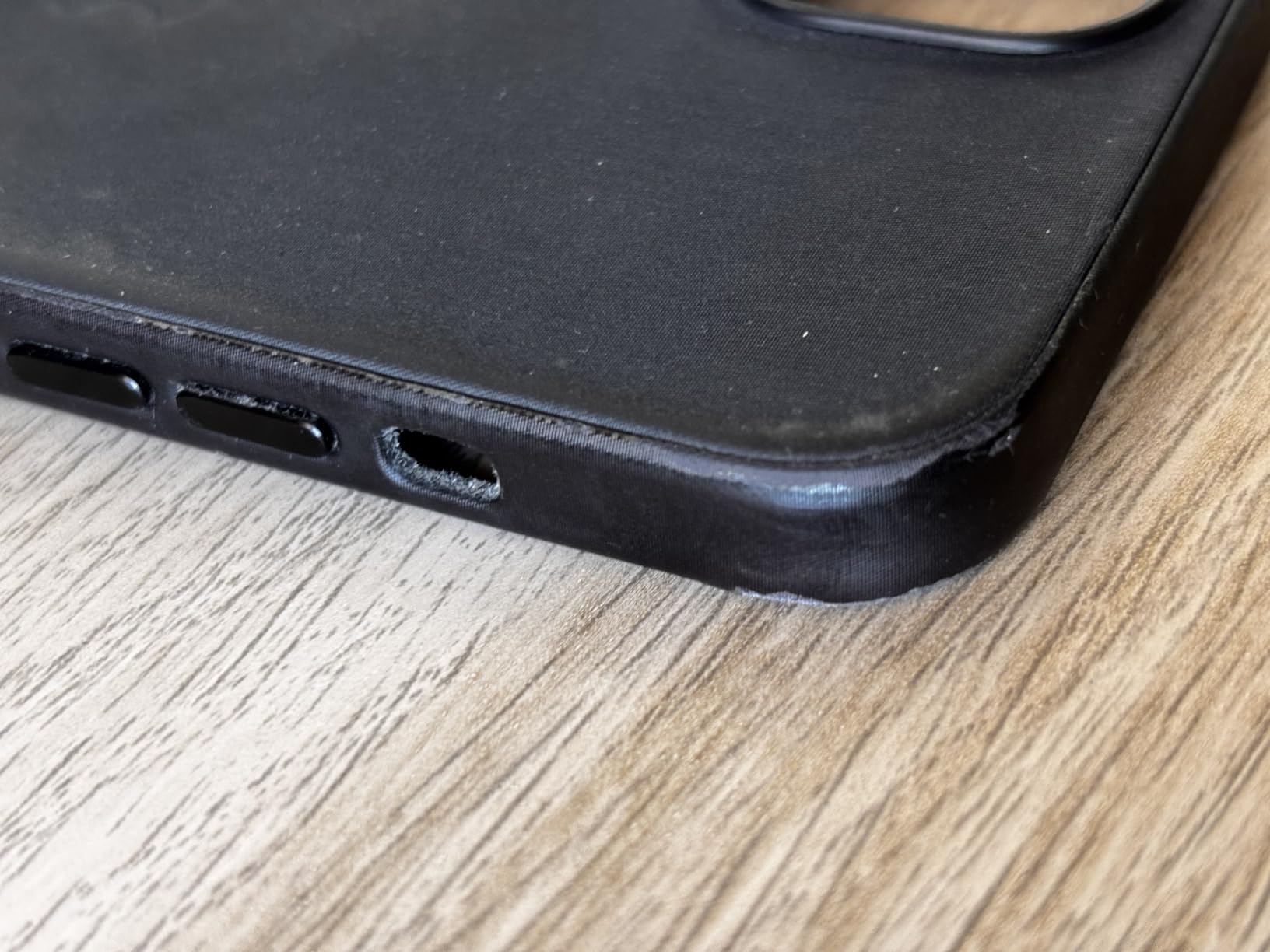 Apple FineWoven custodia iPhone 15 Plus MagSafe nera