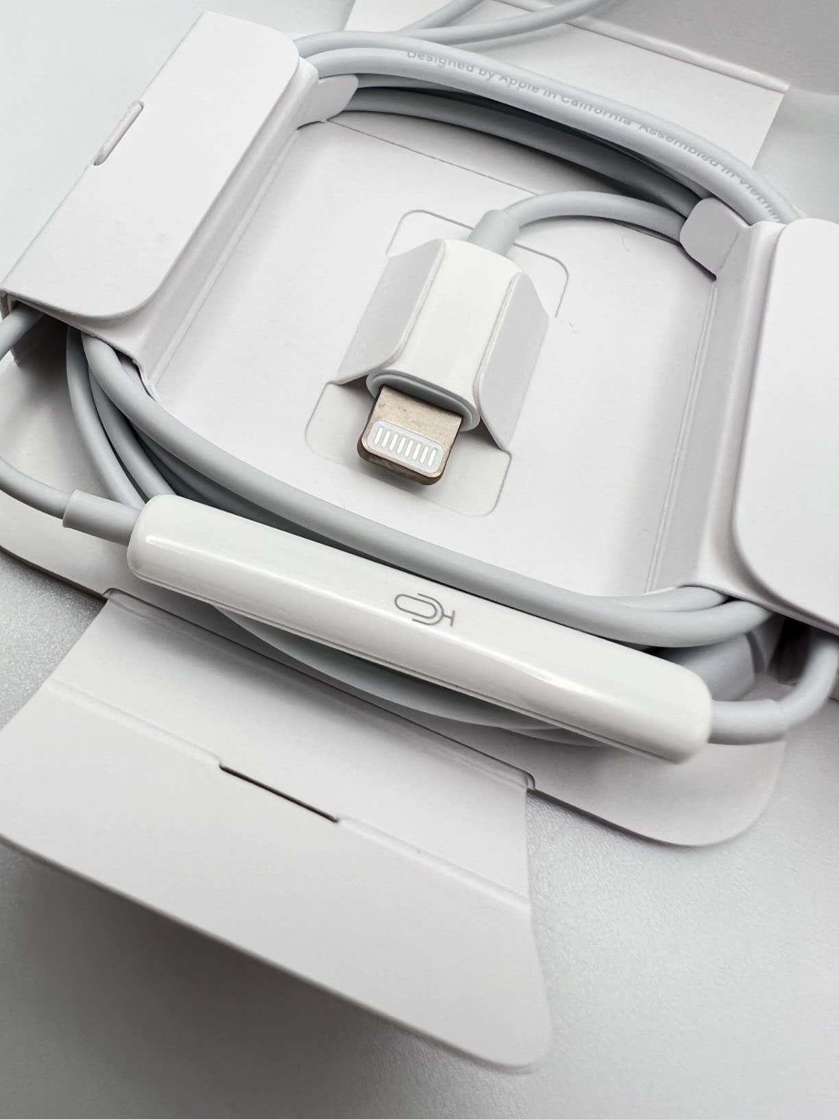 Apple EarPods Auricolari Lightning con Telecomando