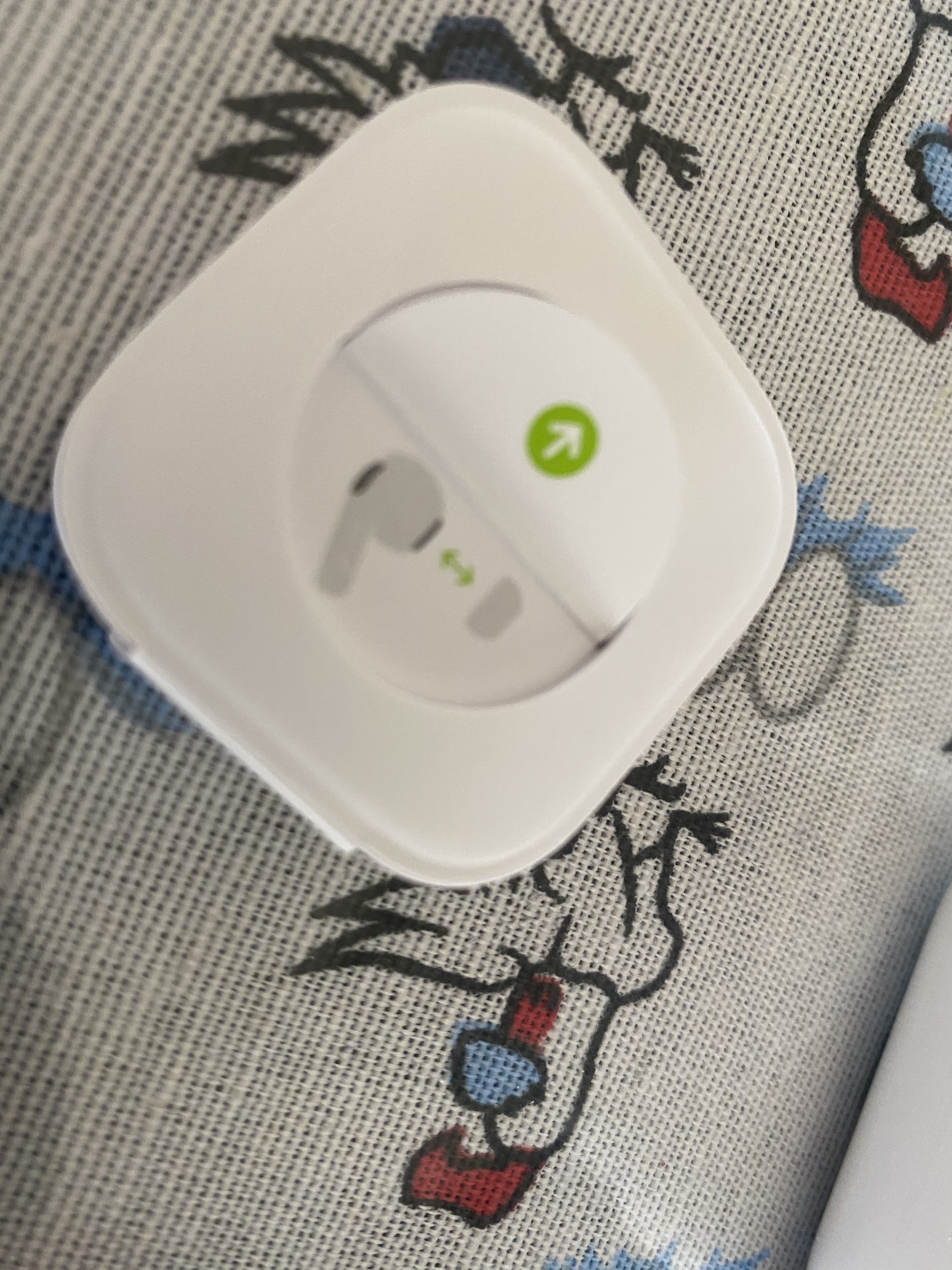 Apple AirPods Pro auricolari wireless bianchi cancellazione rumore