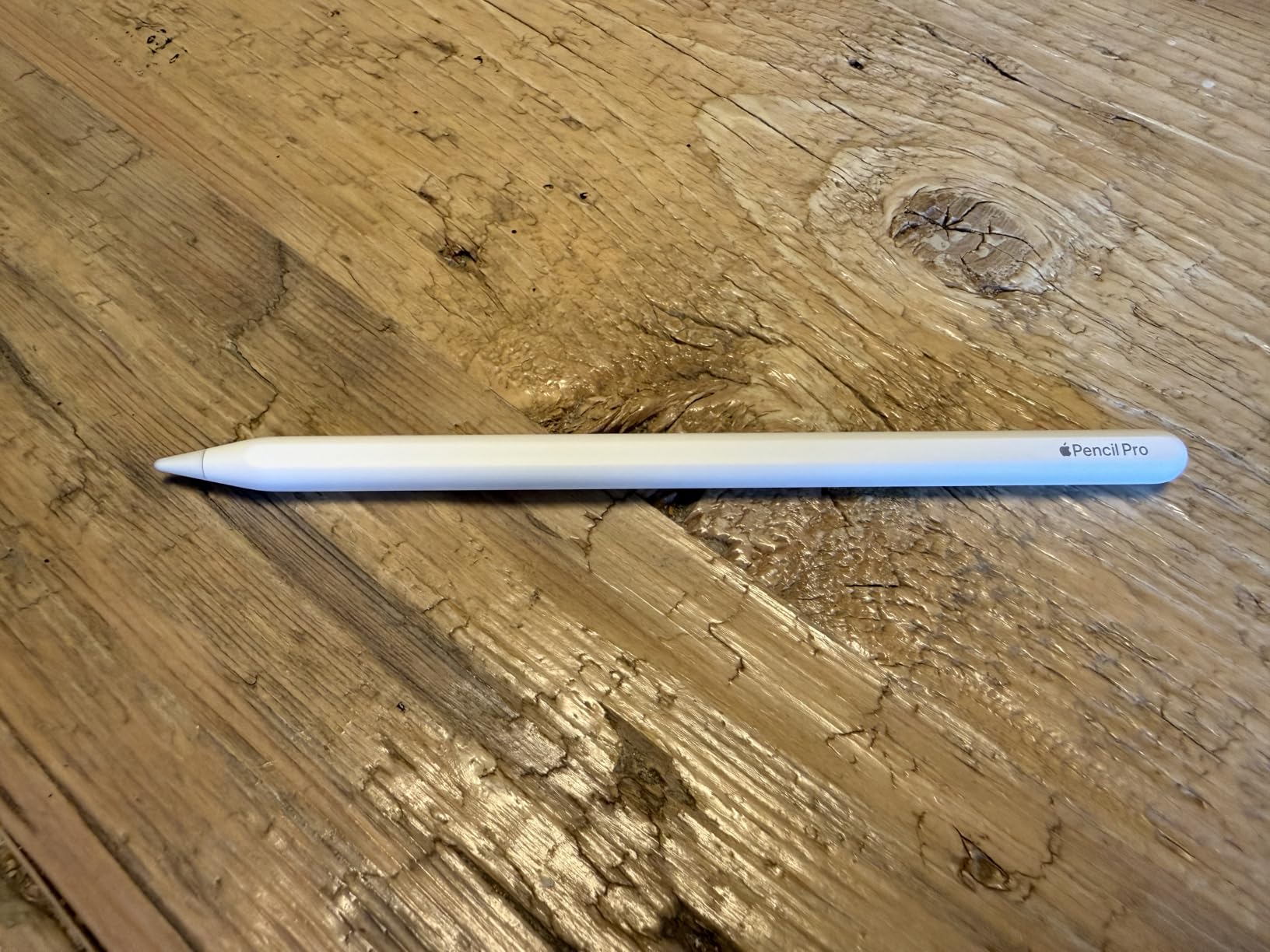 Apple Pencil Pro penna iPad ricarica wireless