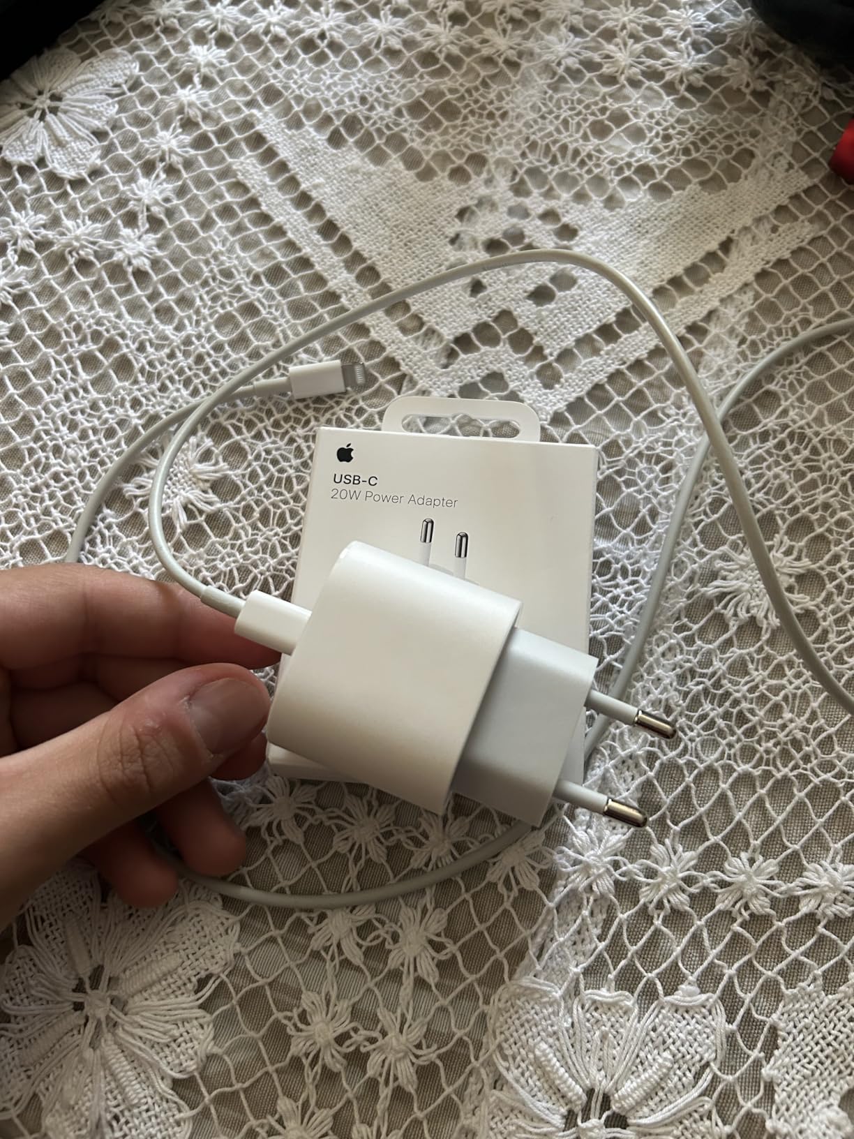 Apple USB-C 20W caricabatterie solo alimentatore